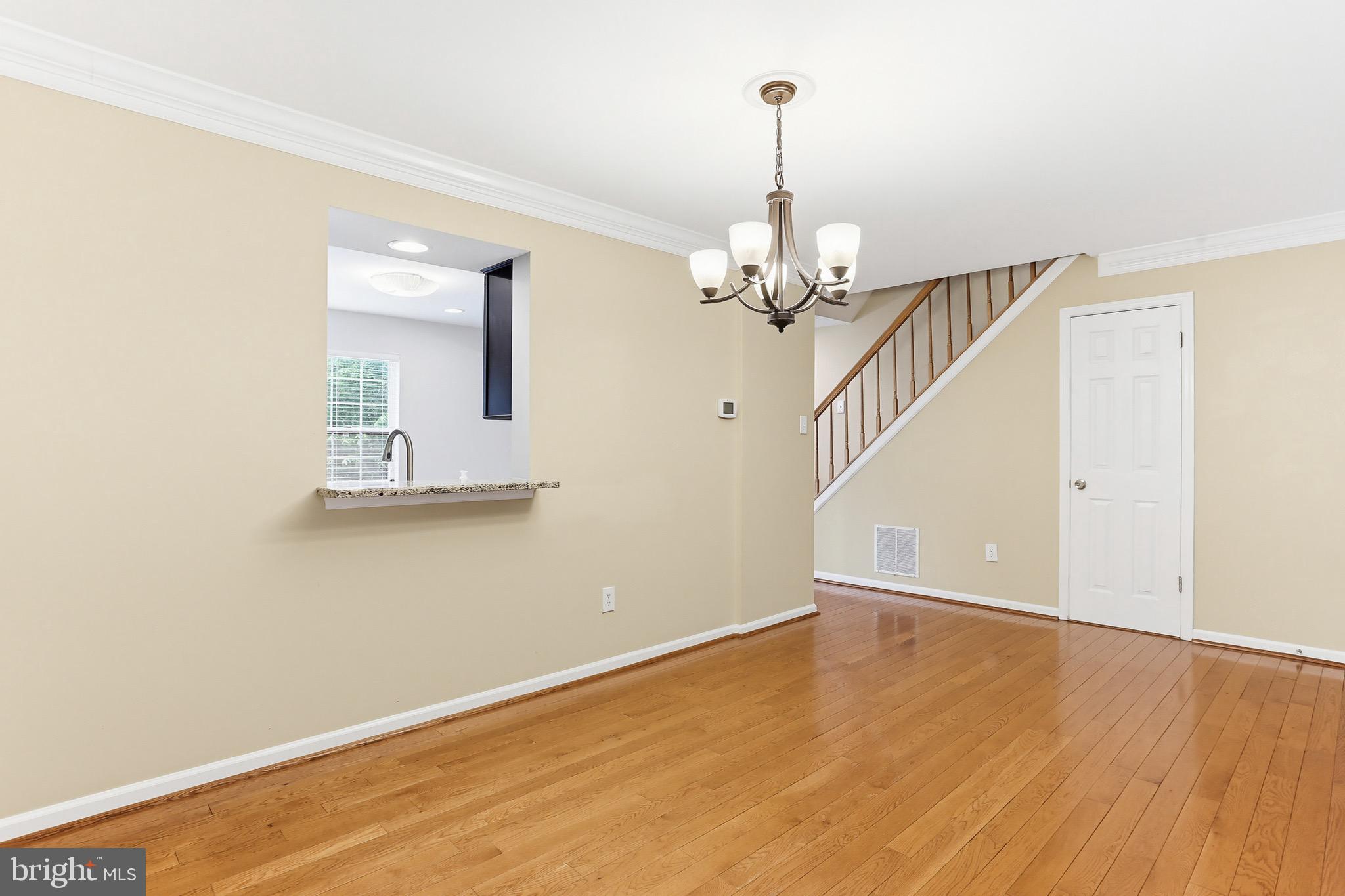 LONG REACH - Residential