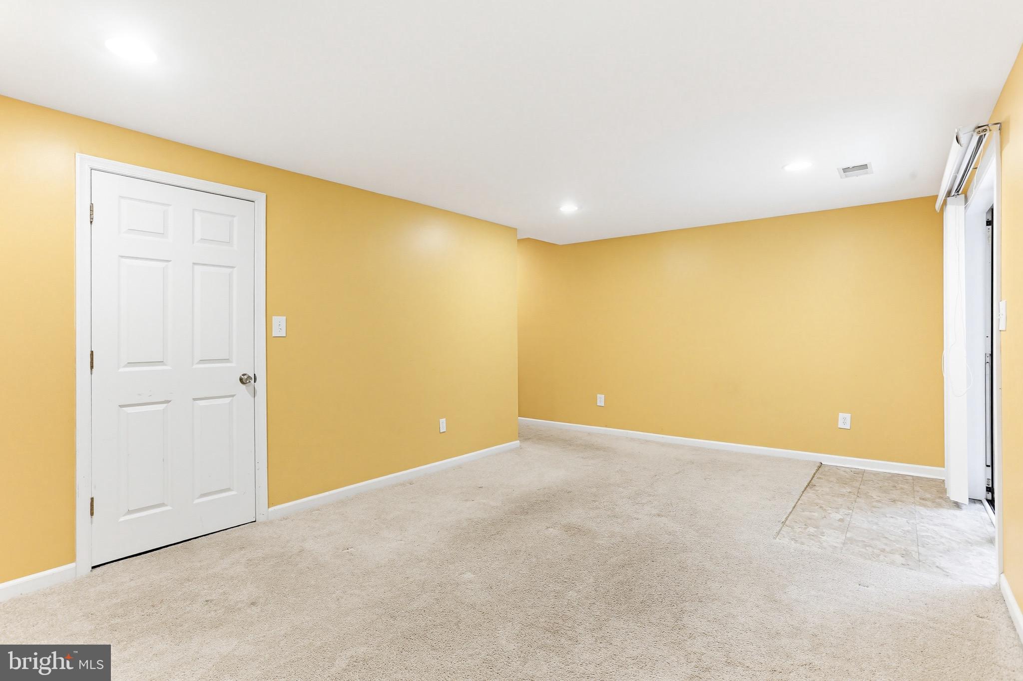 LONG REACH - Residential