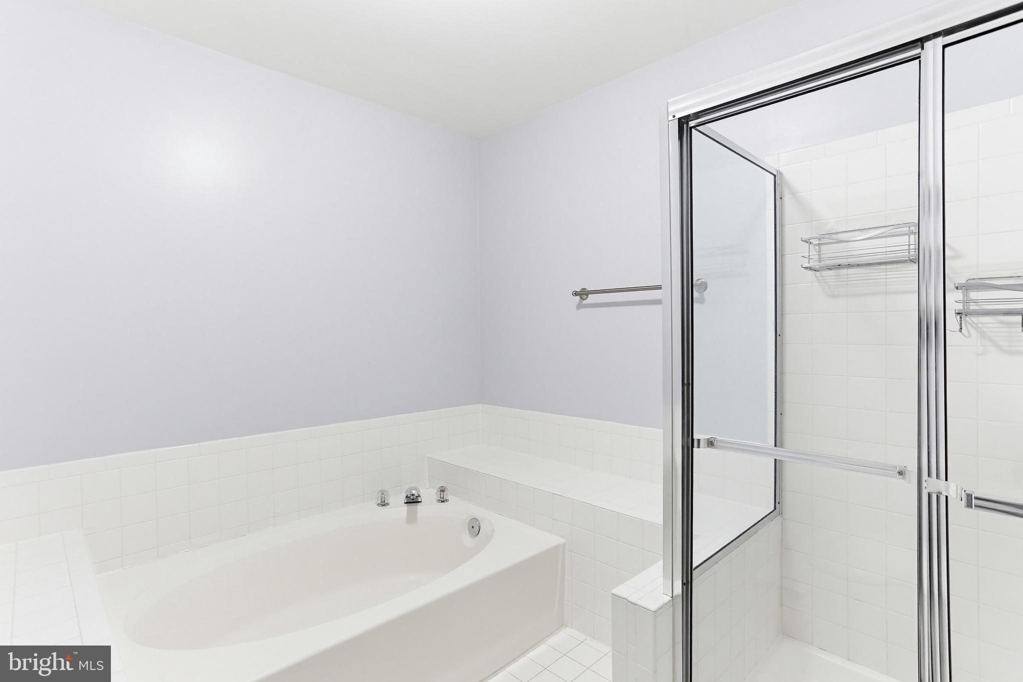 LONG REACH - Residential