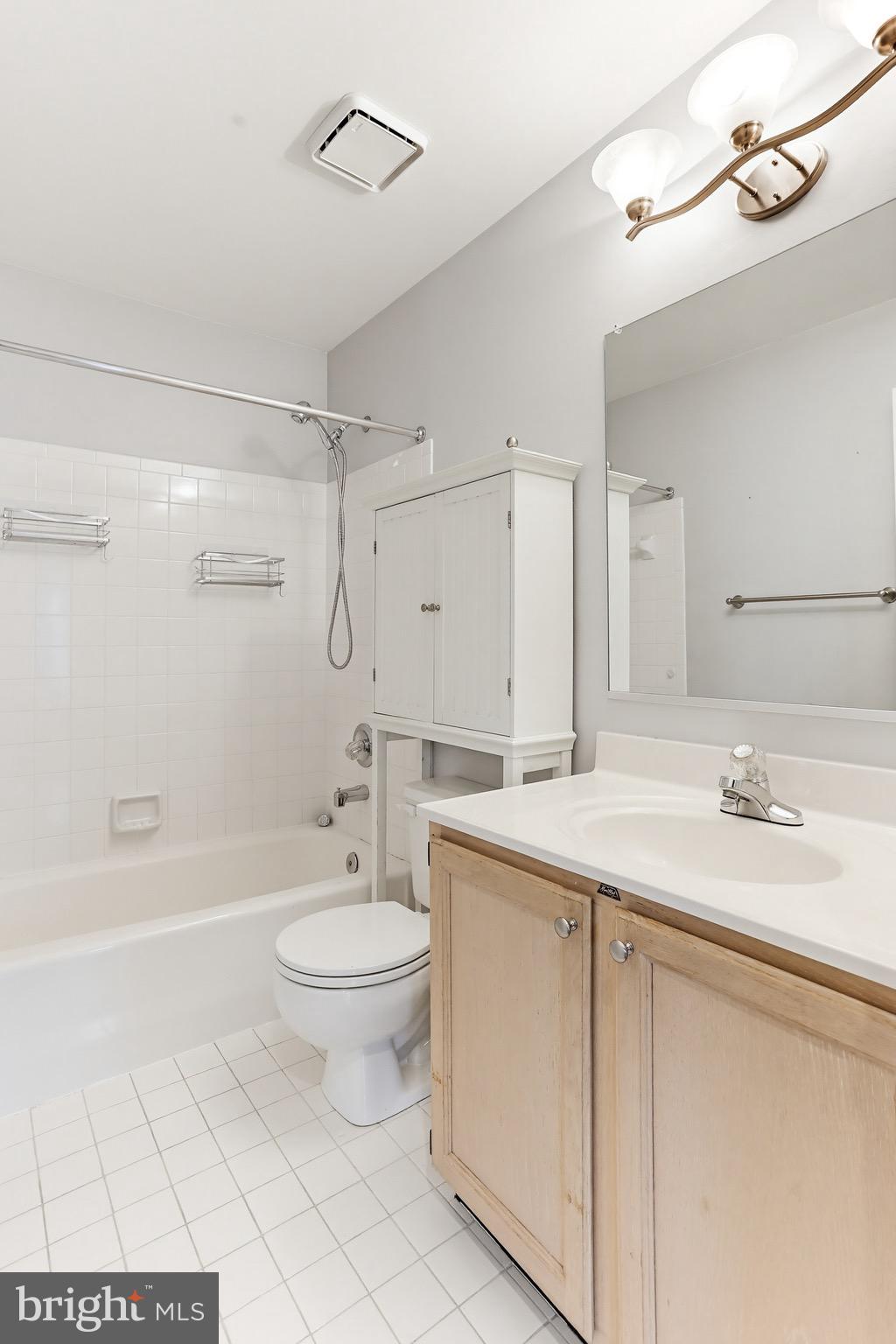 LONG REACH - Residential