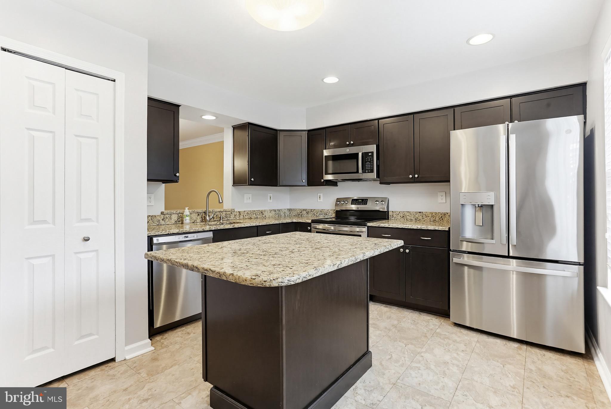 LONG REACH - Residential