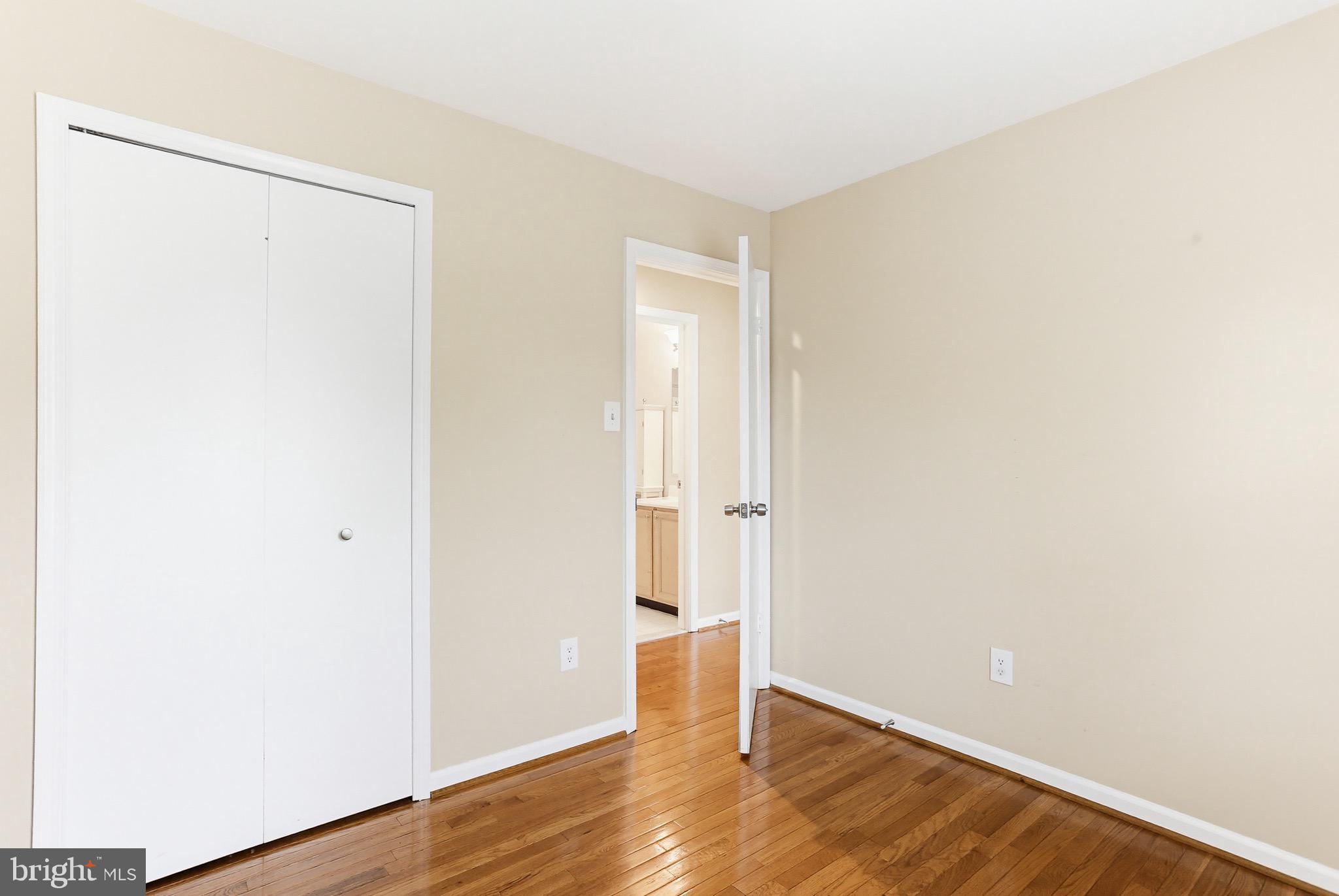 LONG REACH - Residential