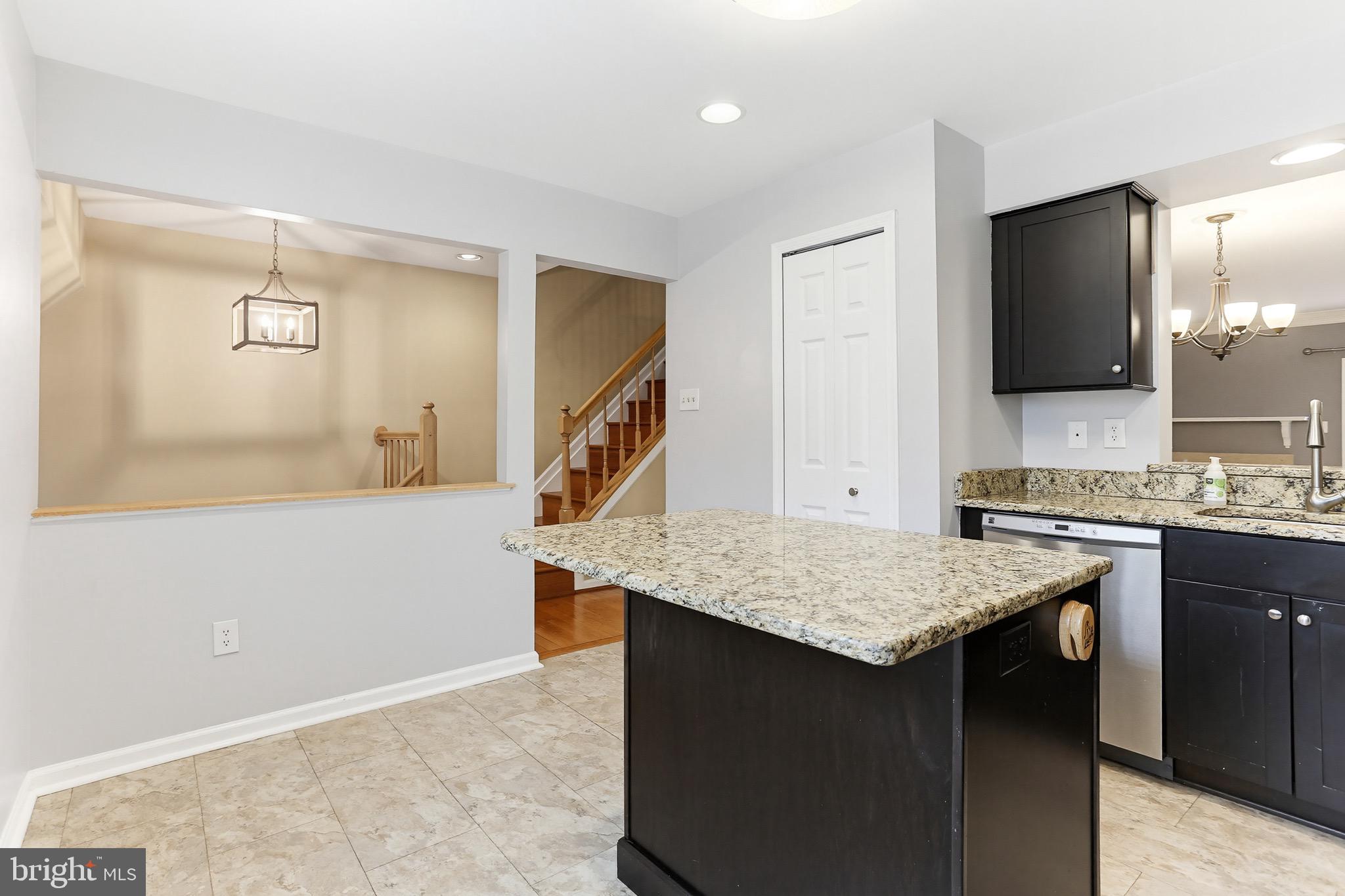 LONG REACH - Residential