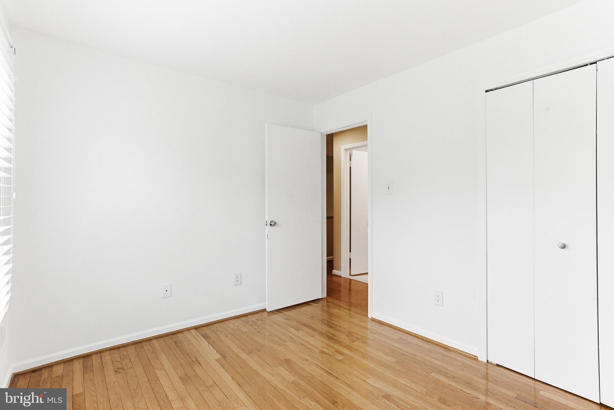 LONG REACH - Residential