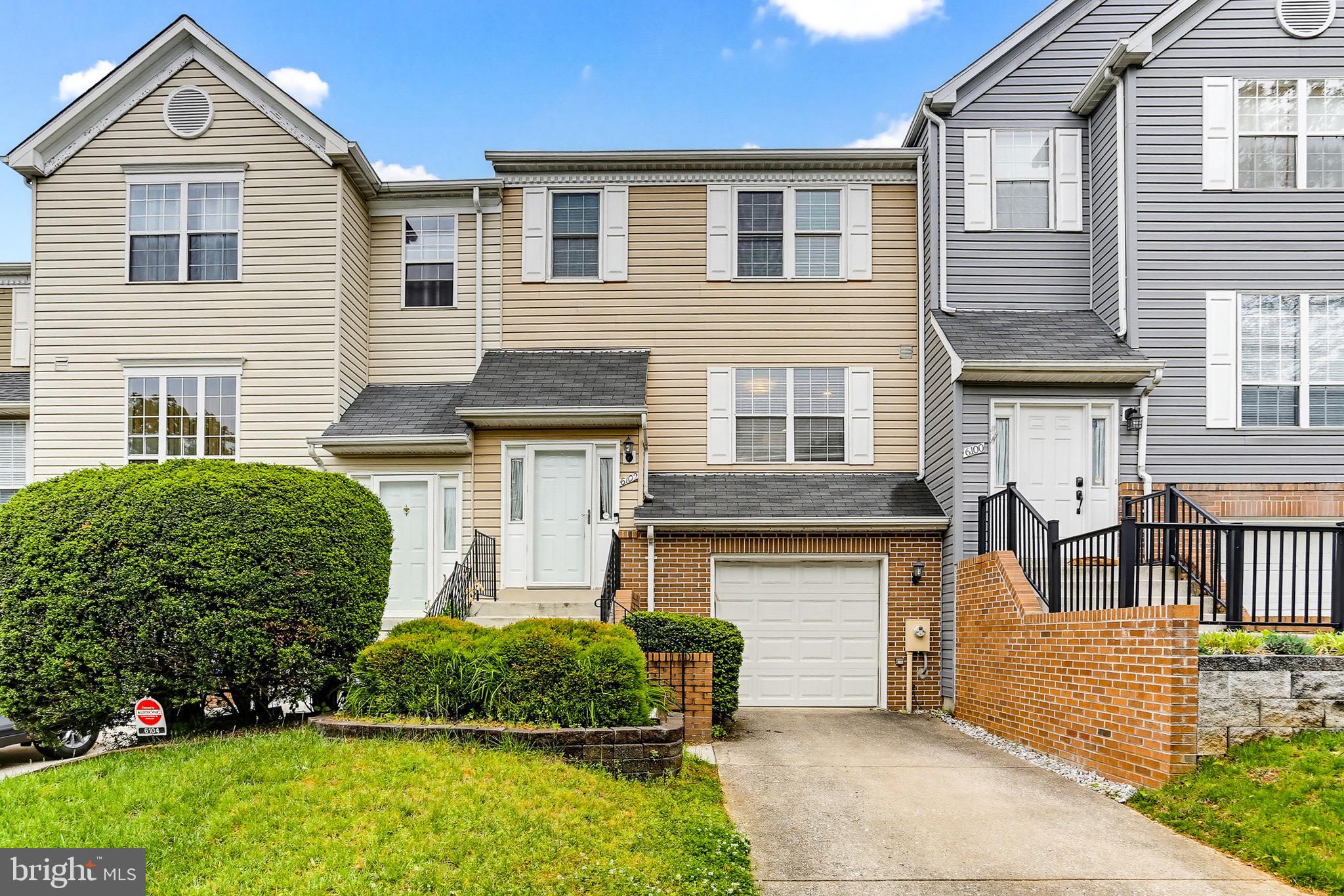 LONG REACH - Residential