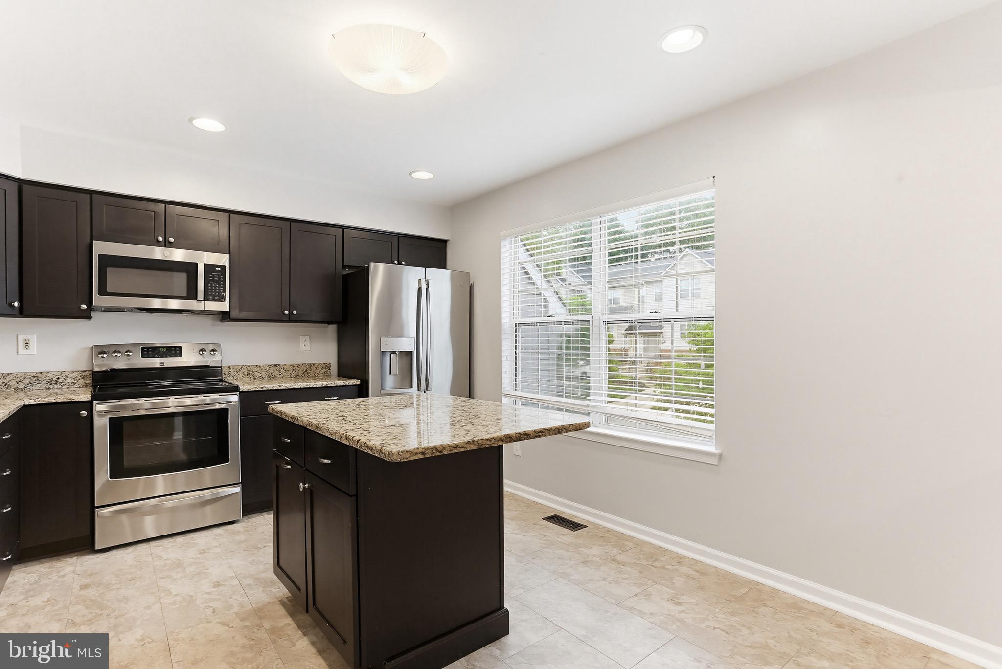 LONG REACH - Residential