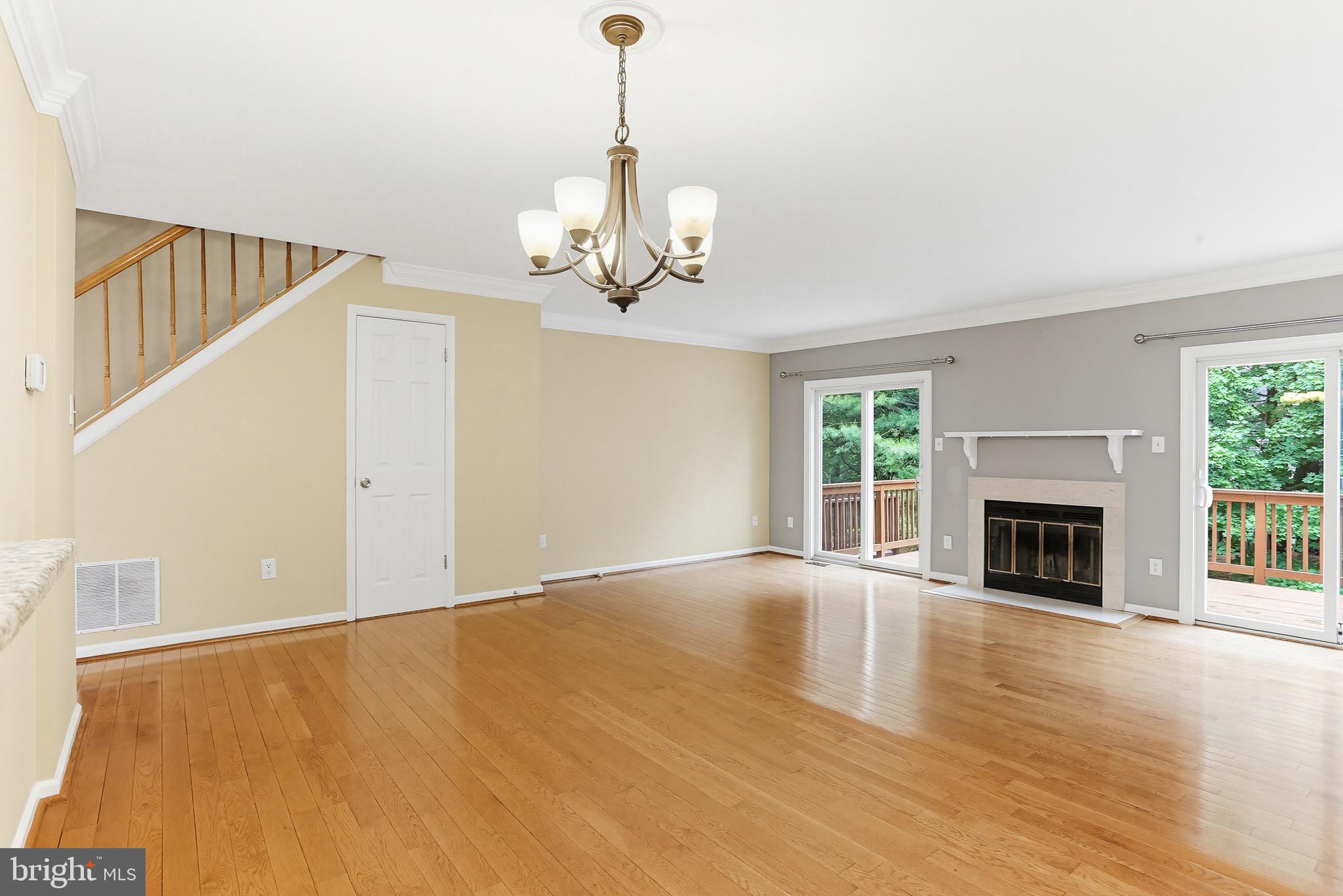 LONG REACH - Residential