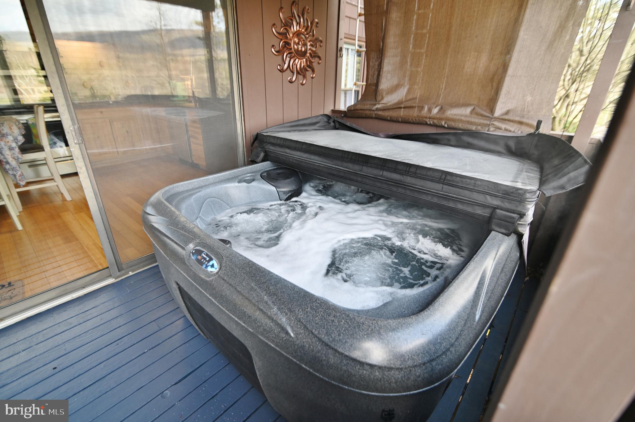 THE HILL CONDOS - Residential