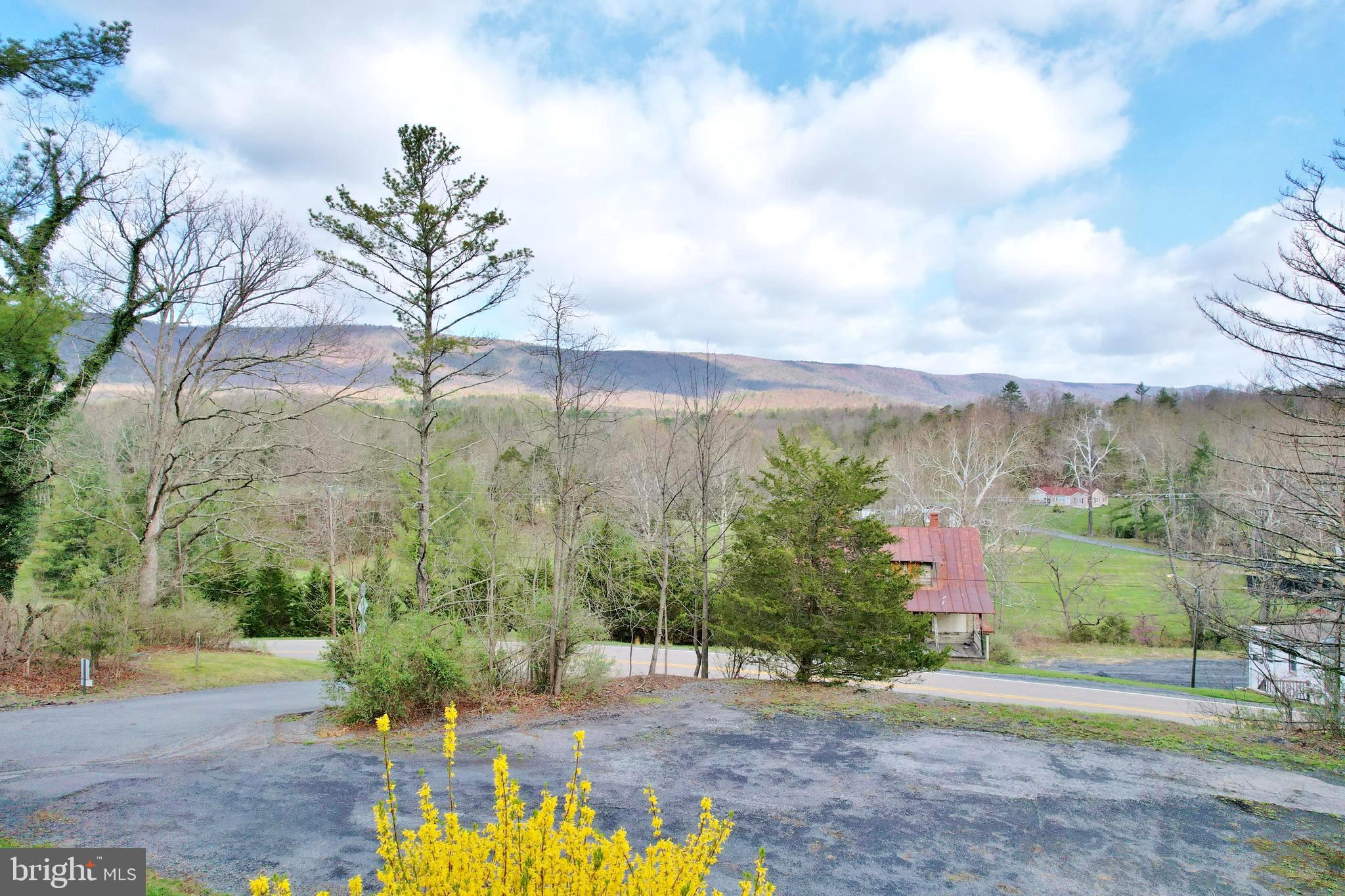 THE HILL CONDOS - Residential