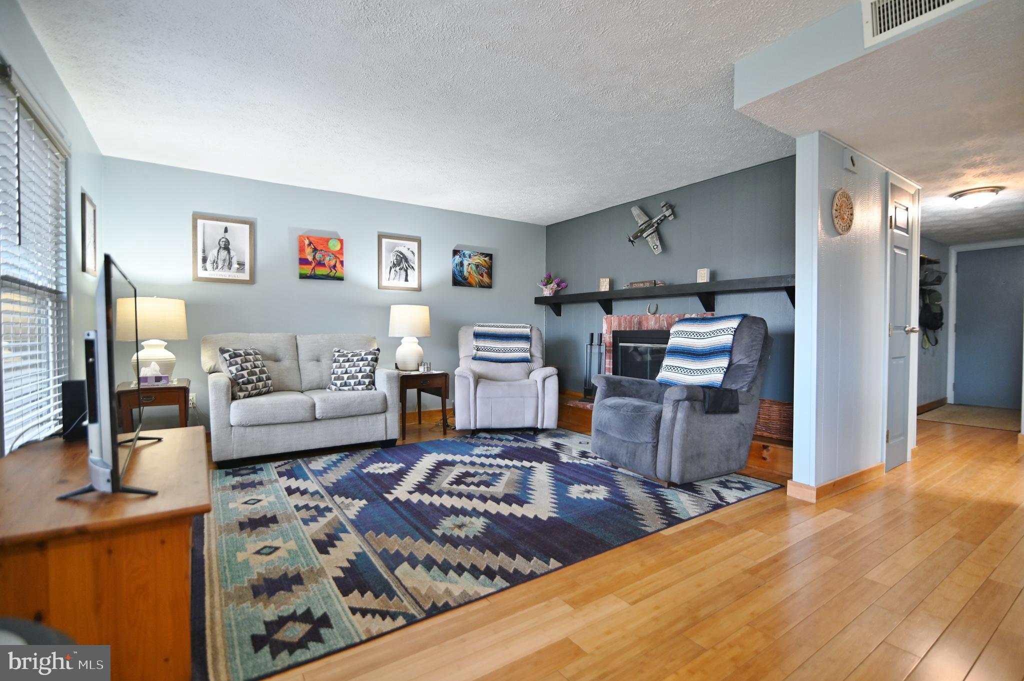 THE HILL CONDOS - Residential