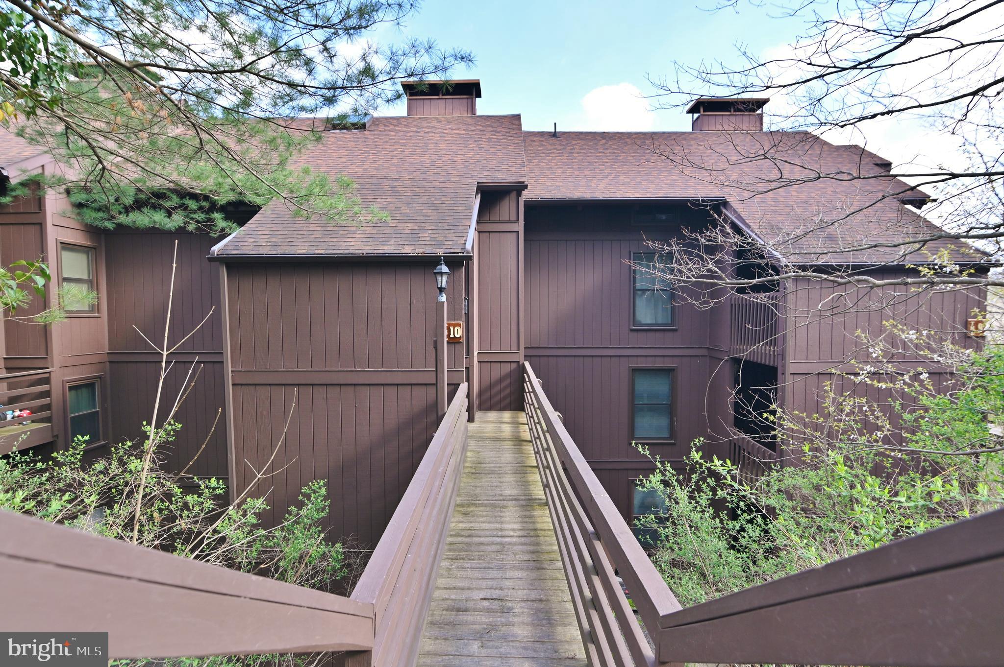 THE HILL CONDOS - Residential