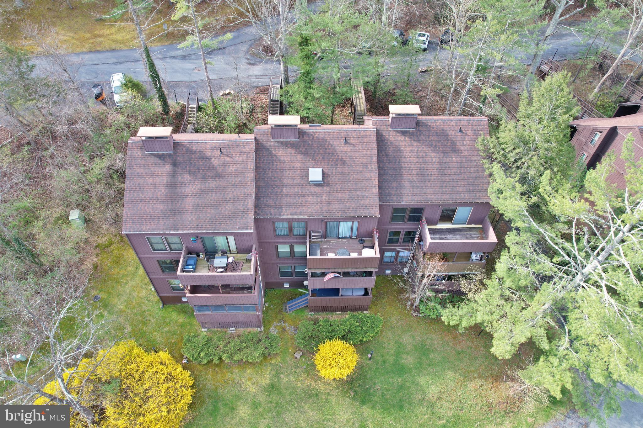 THE HILL CONDOS - Residential