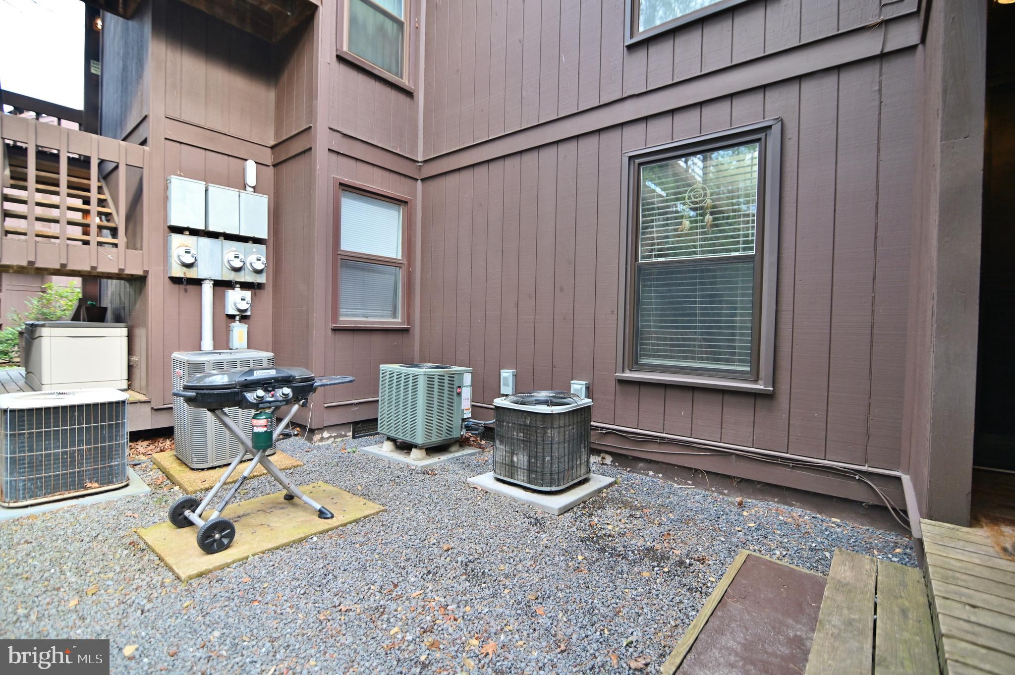 THE HILL CONDOS - Residential