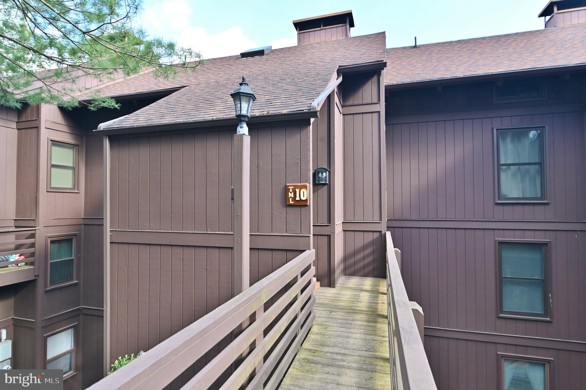 THE HILL CONDOS - Residential