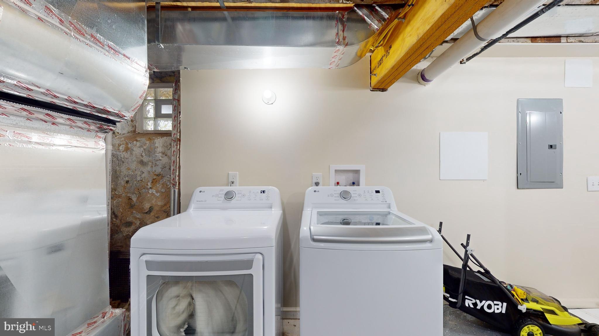 EDMONDSON VILLAGE - Residential Lease