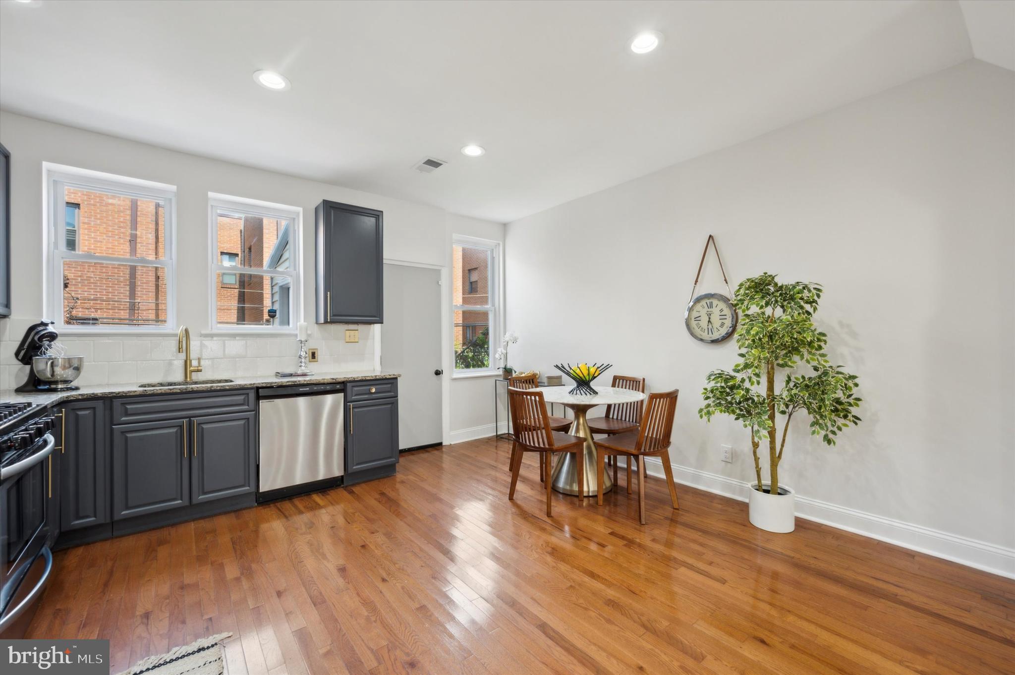 COBBS CREEK - Residential