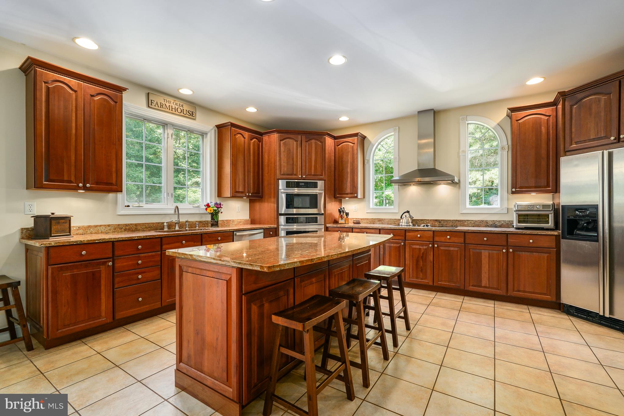 233 WOODHOLME WAY