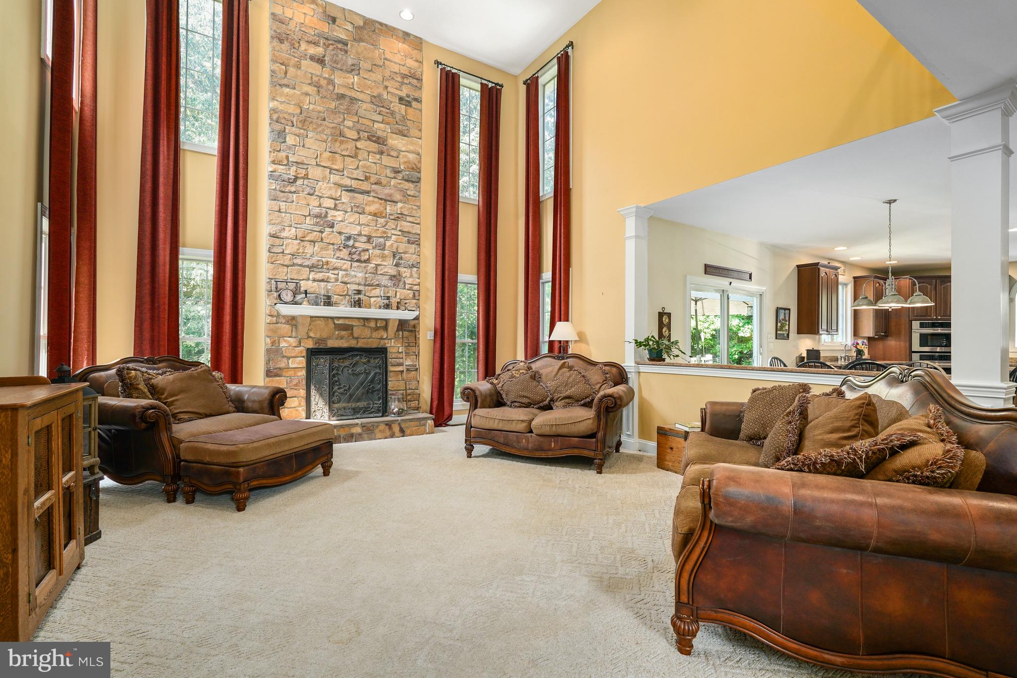 233 WOODHOLME WAY