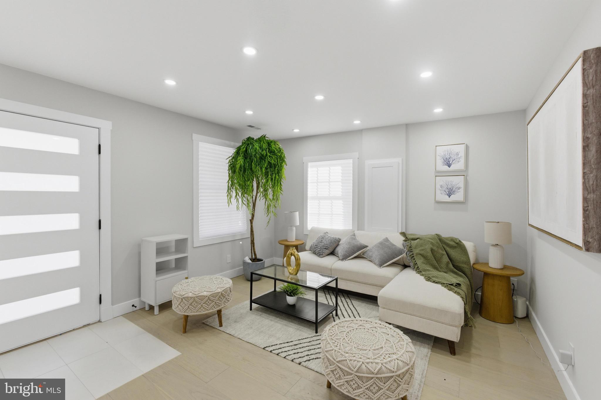 SHADY SIDE - Residential