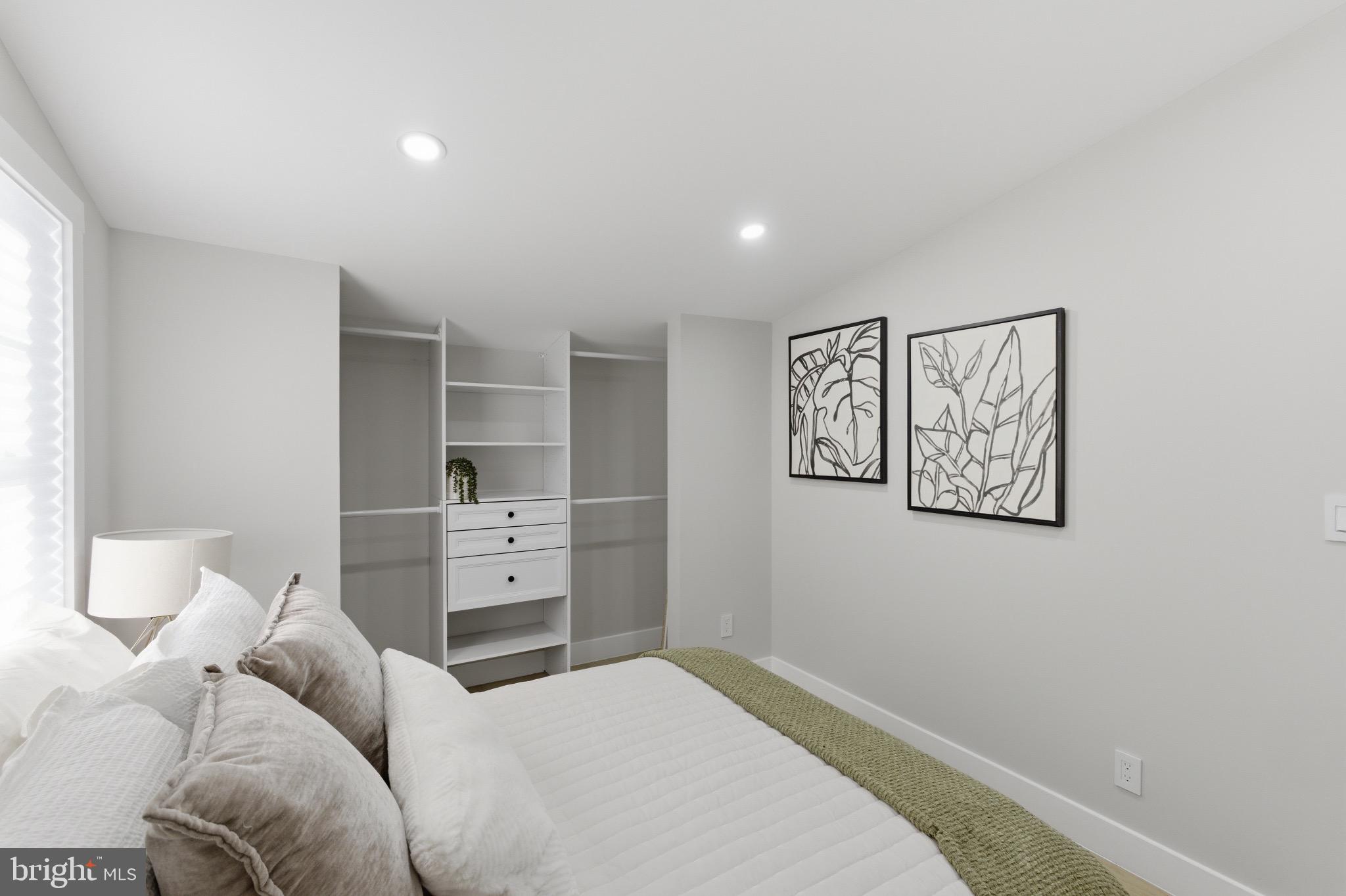 SHADY SIDE - Residential