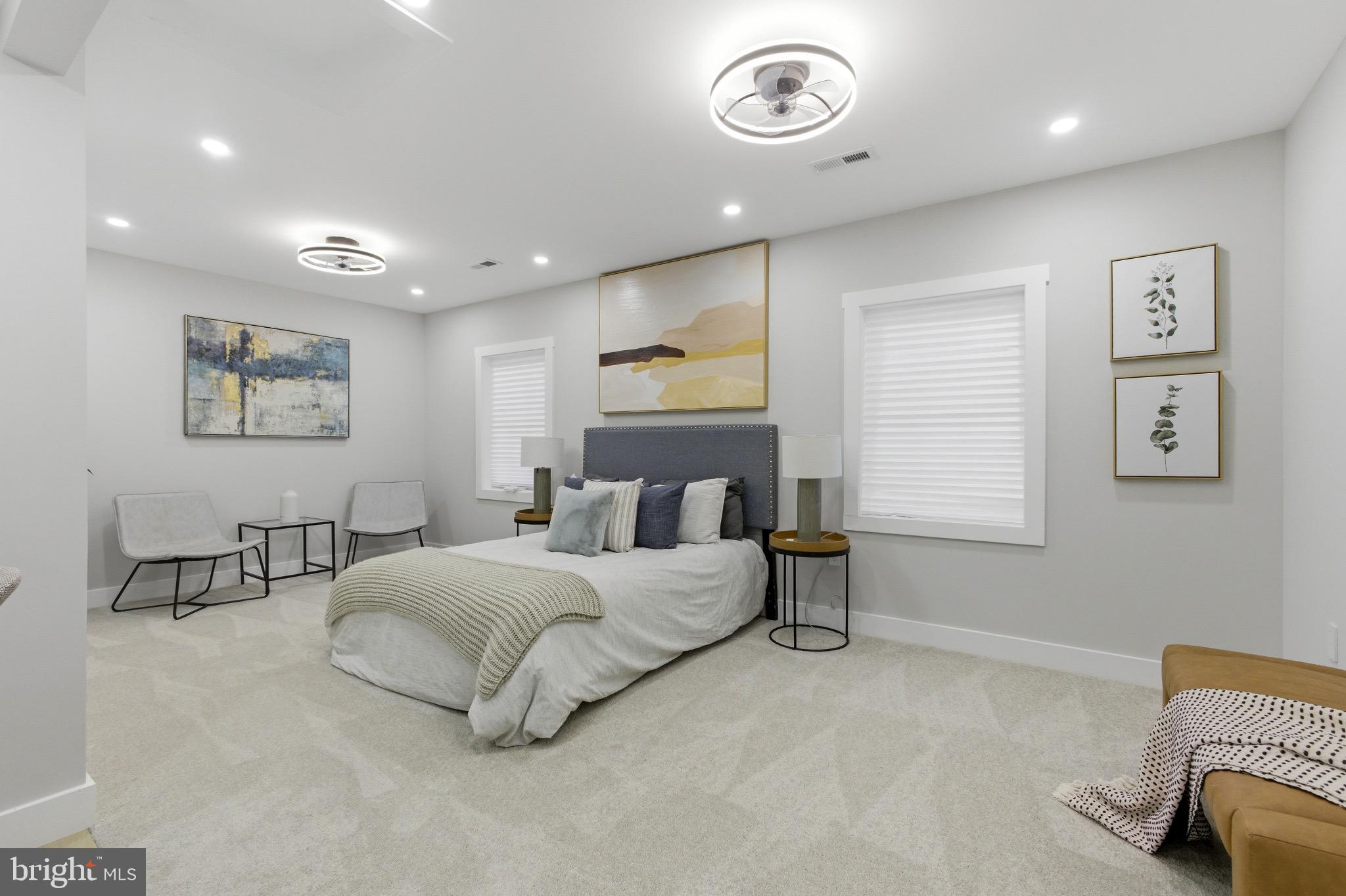 SHADY SIDE - Residential