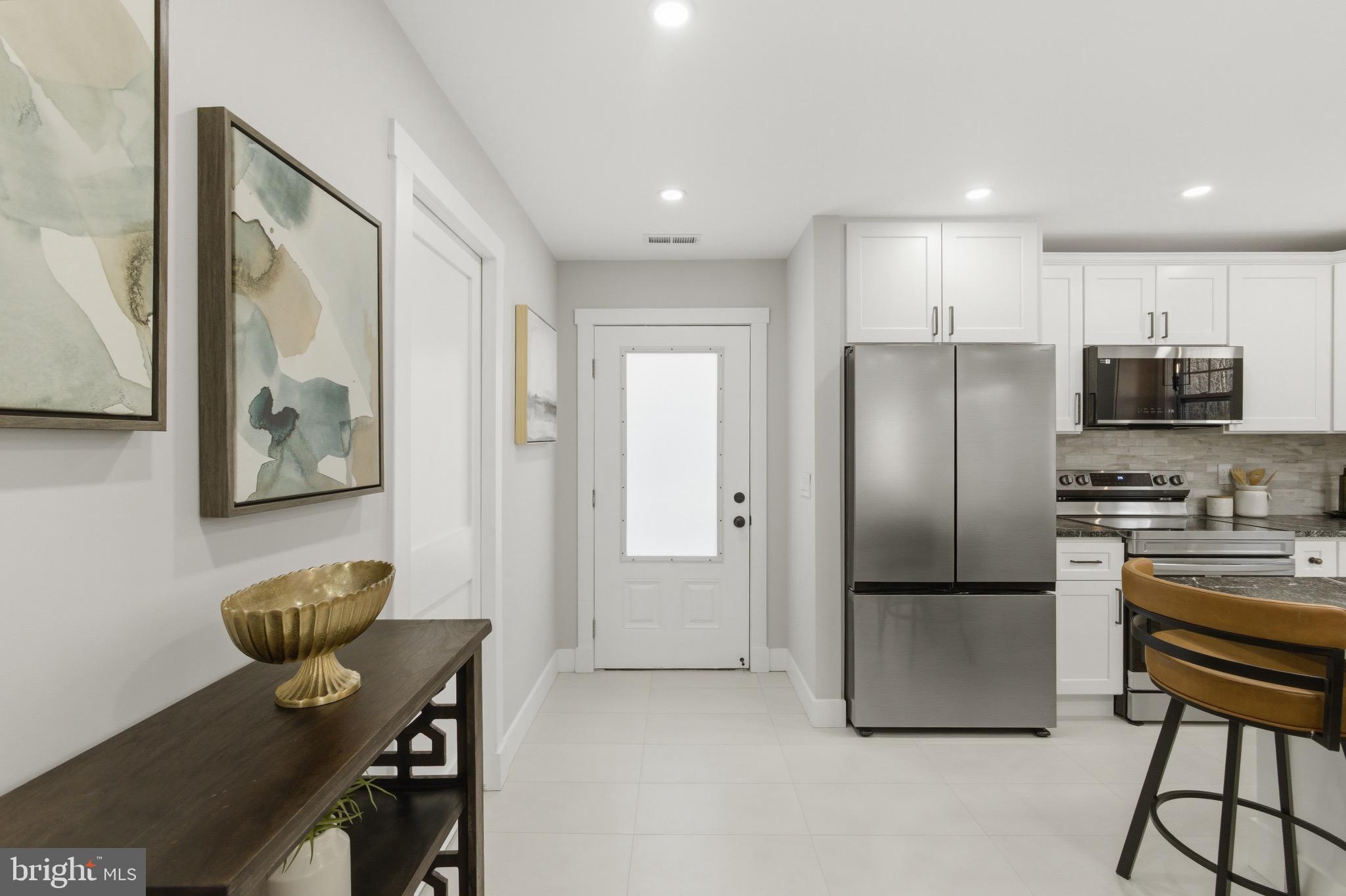 SHADY SIDE - Residential