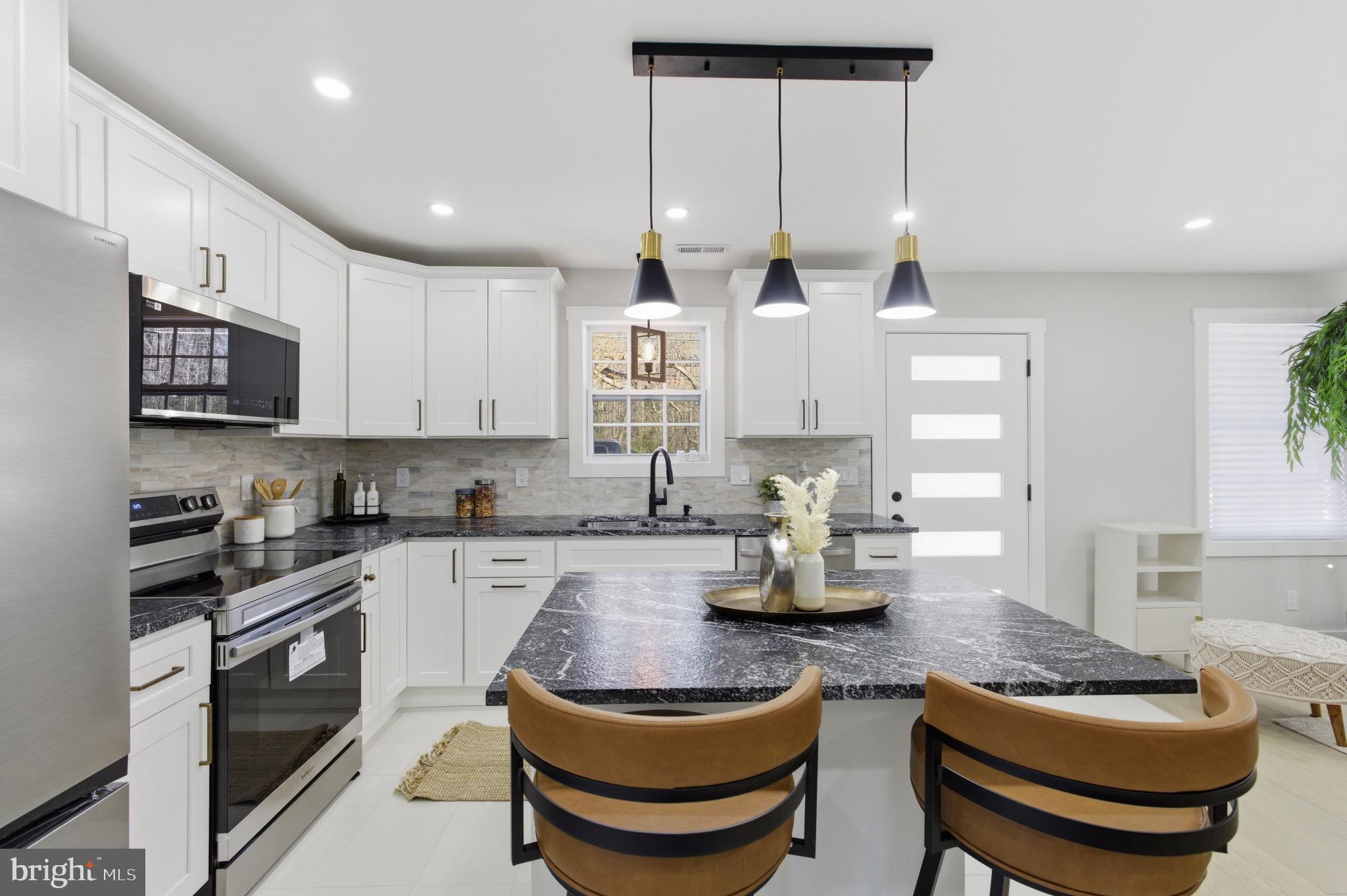 SHADY SIDE - Residential