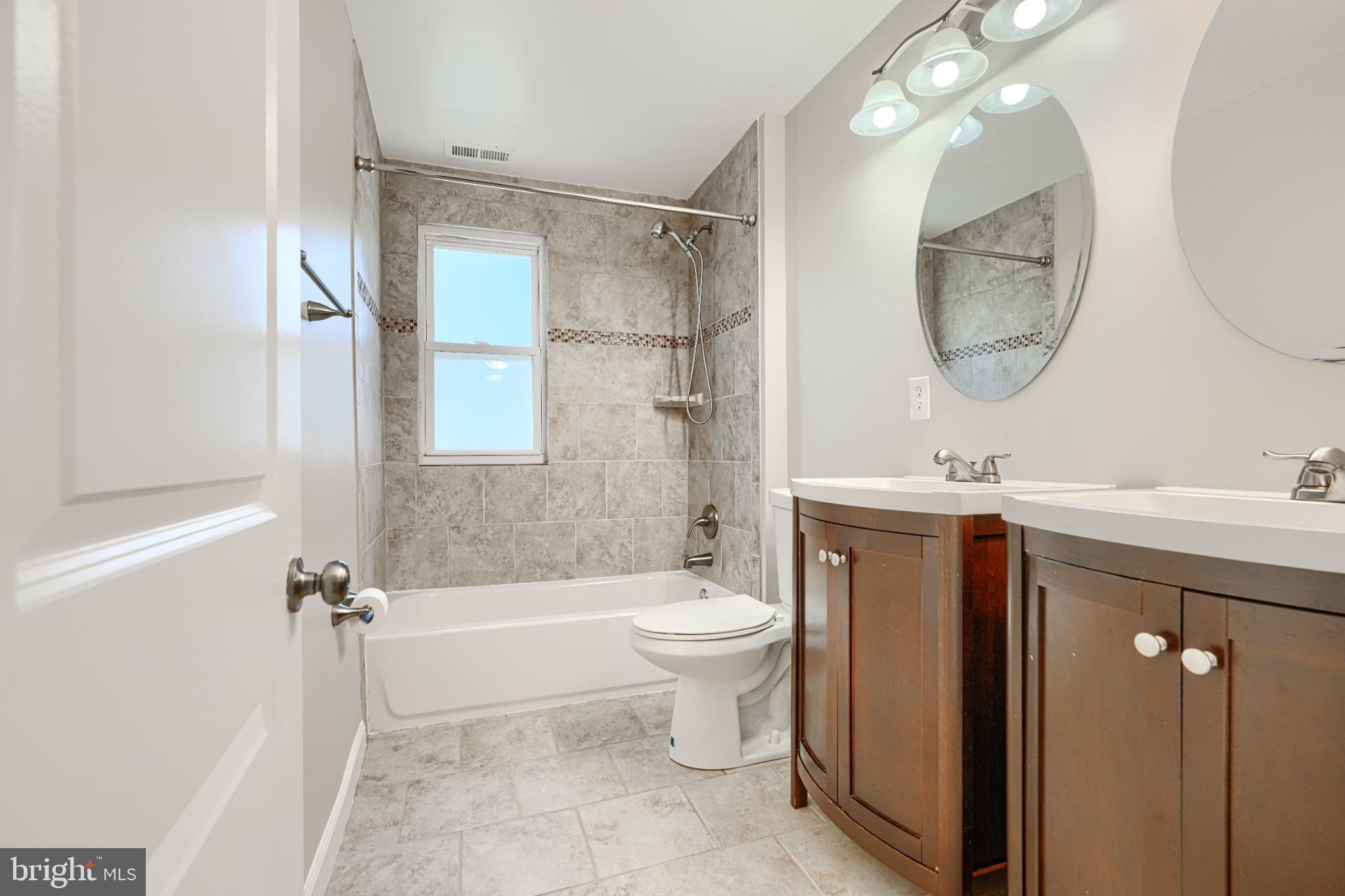 GARDENVILLE - Residential