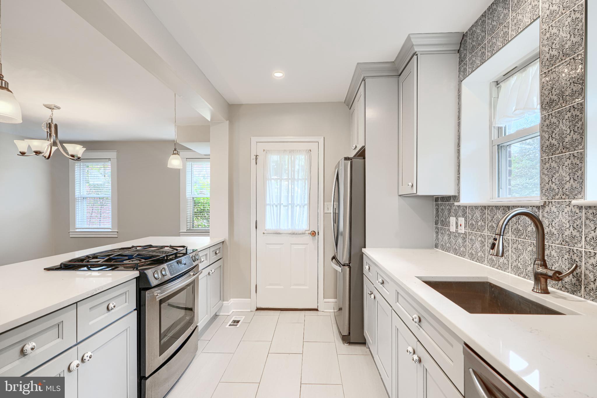 GARDENVILLE - Residential