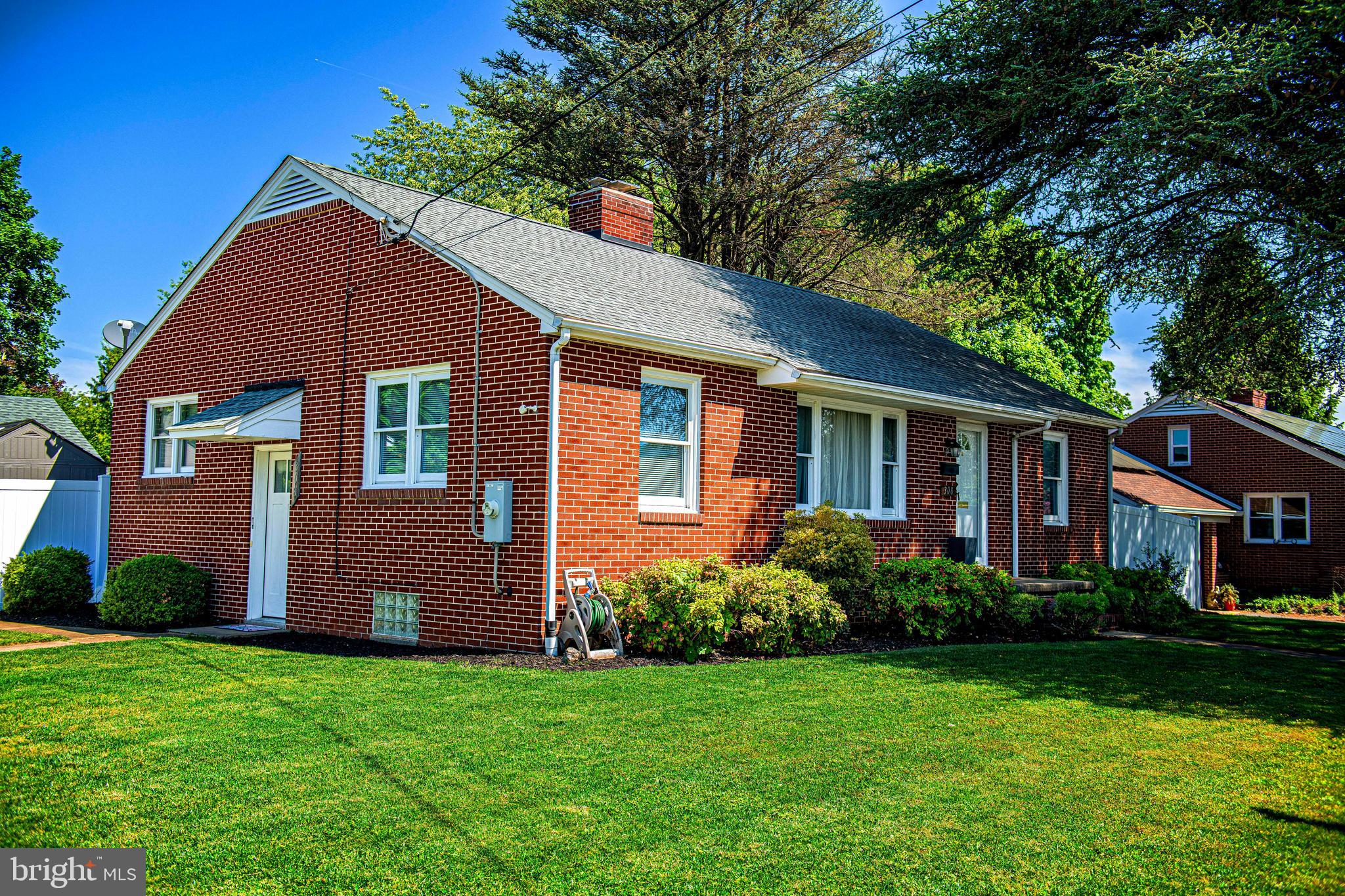 308 FULFORD AVENUE