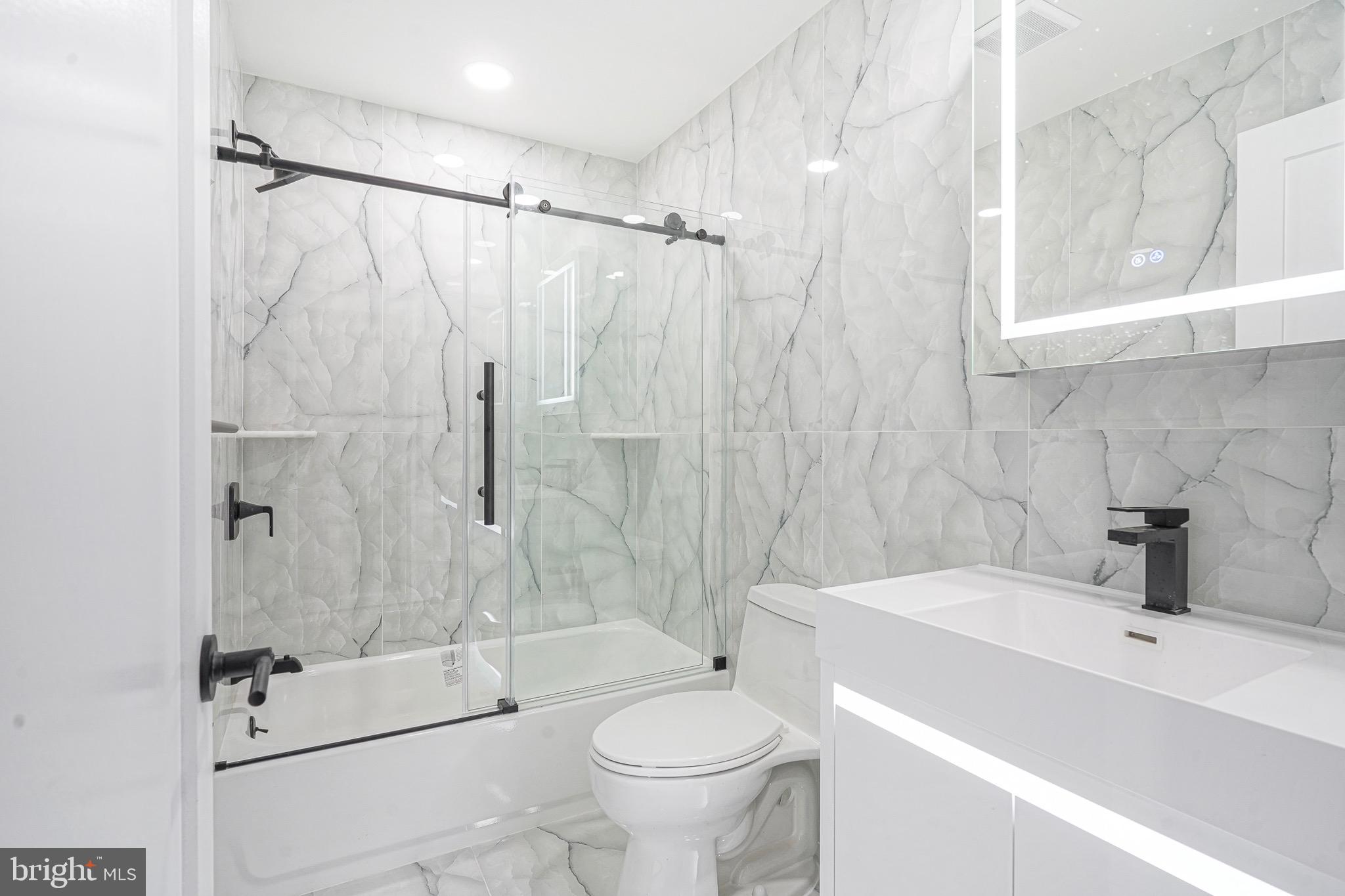 EAST PASSYUNK CROSSING - Residential