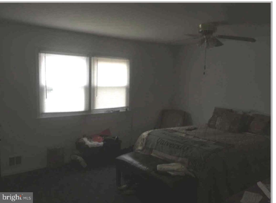 WARBURTON MANOR - Residential