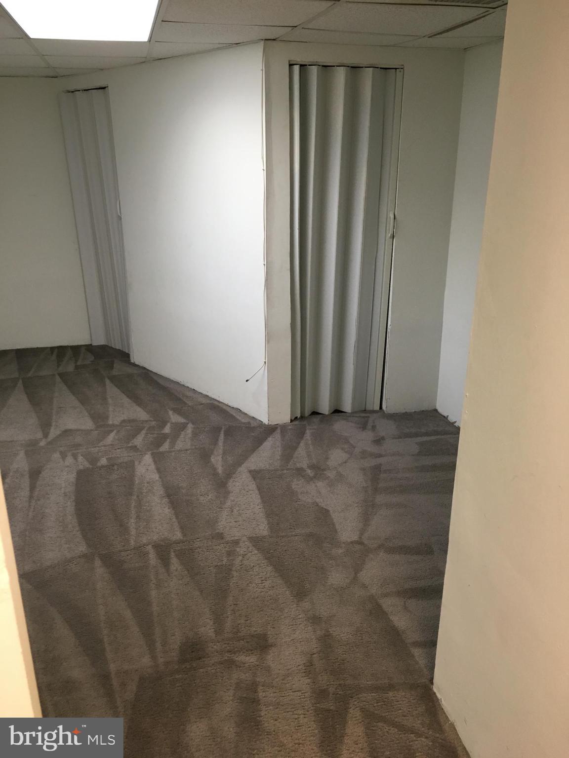 WARBURTON MANOR - Residential