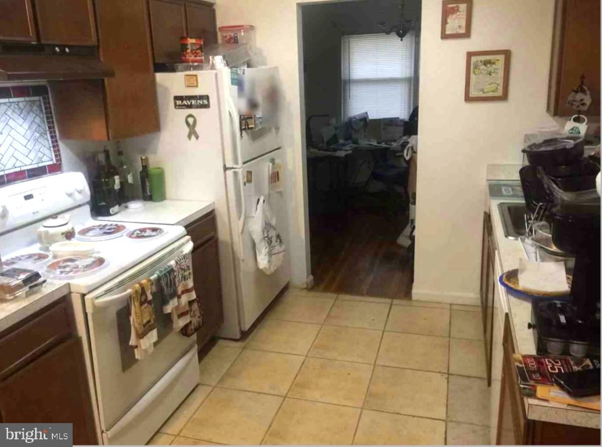 WARBURTON MANOR - Residential