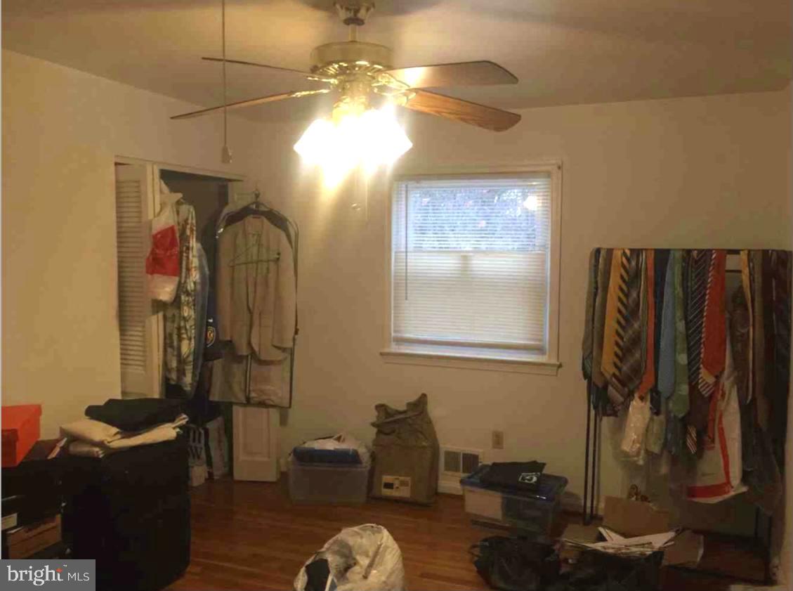 WARBURTON MANOR - Residential