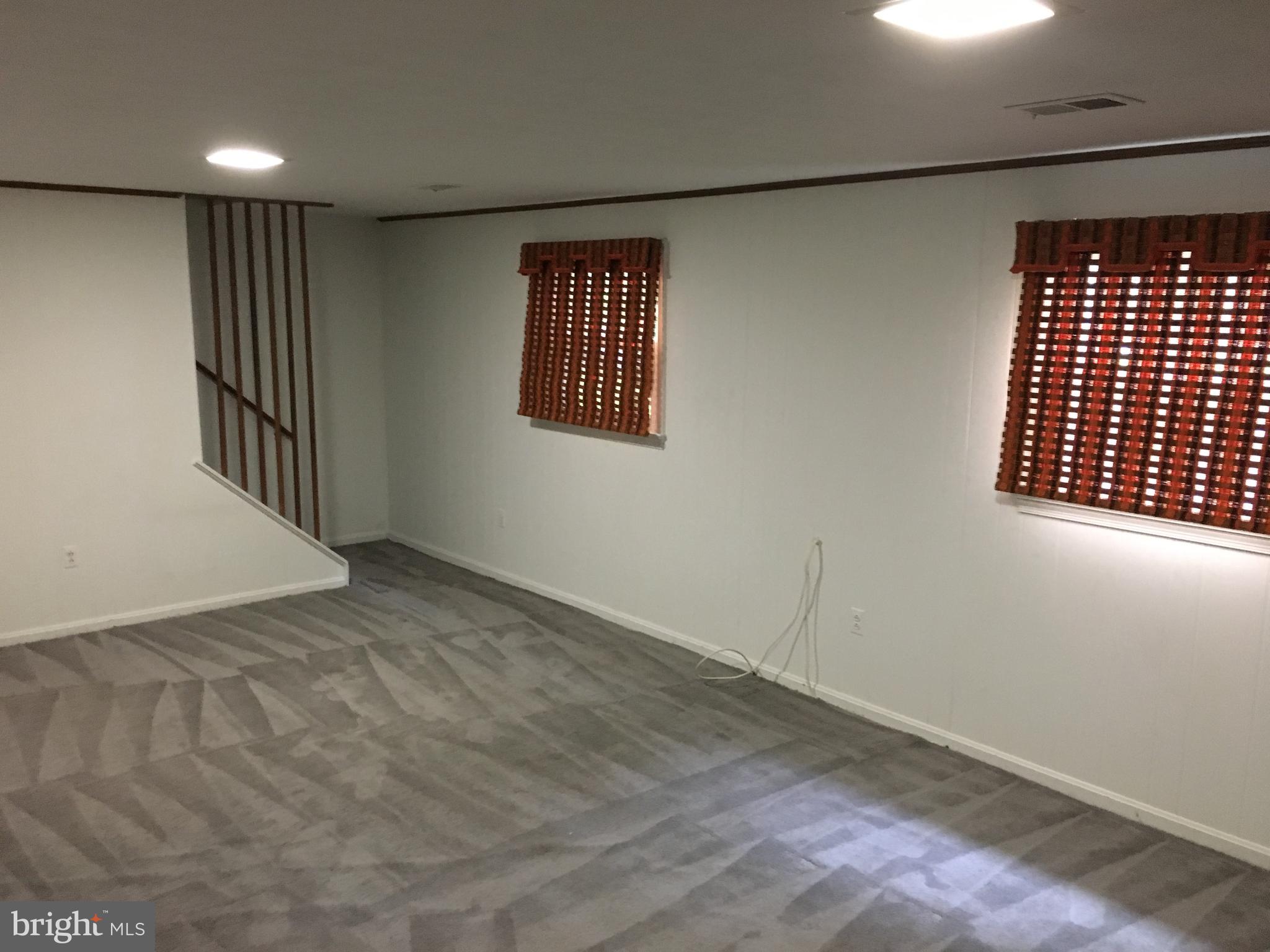 WARBURTON MANOR - Residential