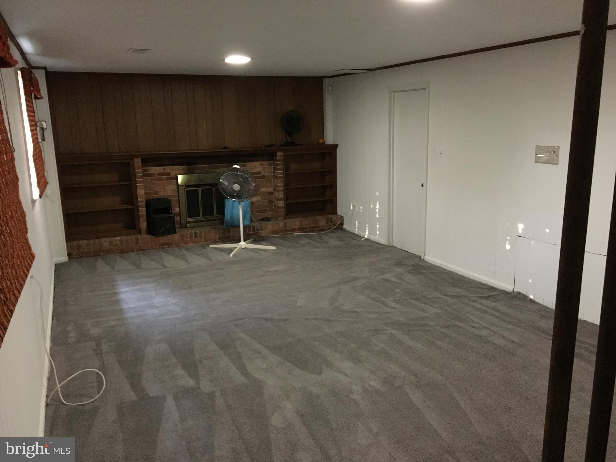 WARBURTON MANOR - Residential