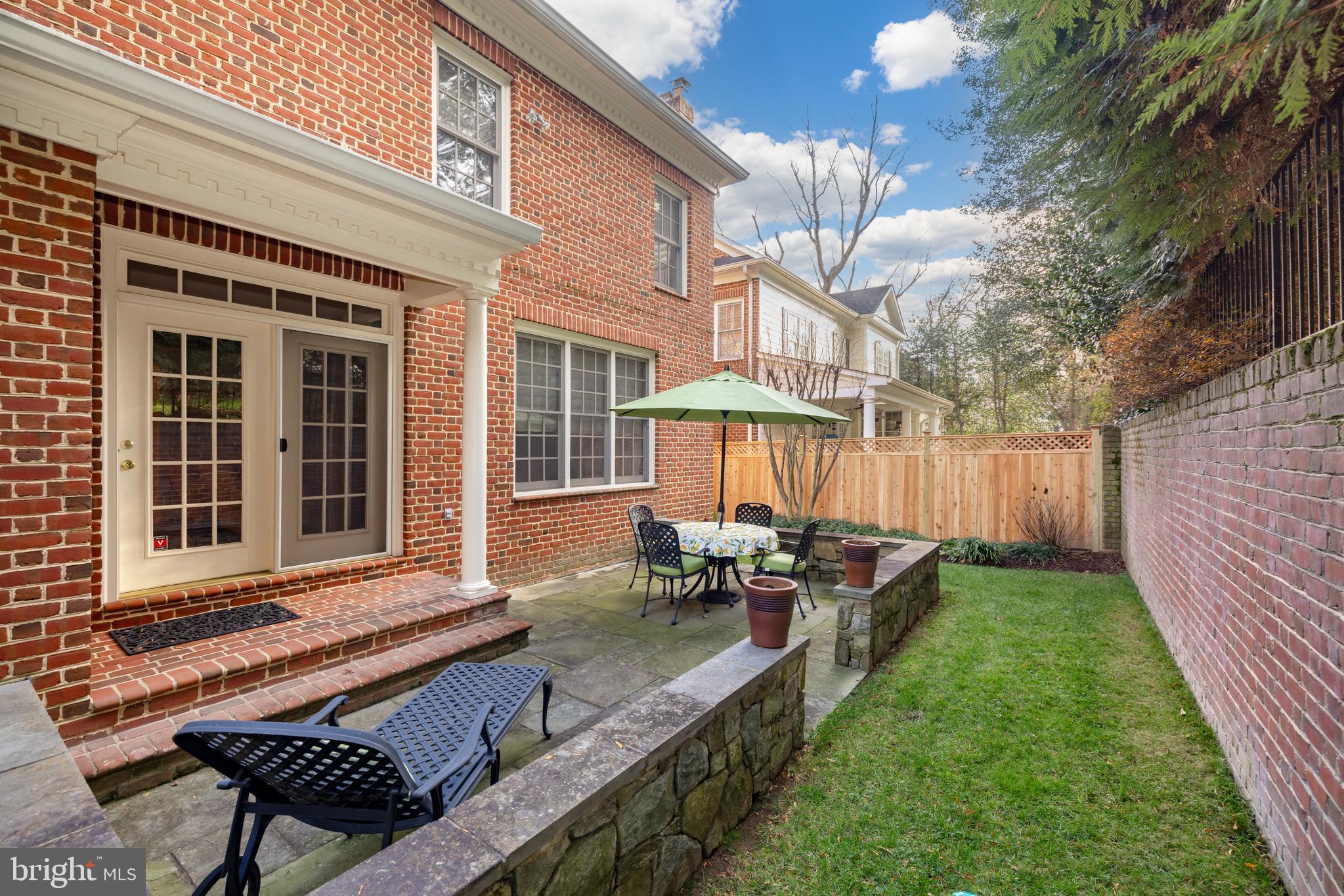 CHEVY CHASE - Residential