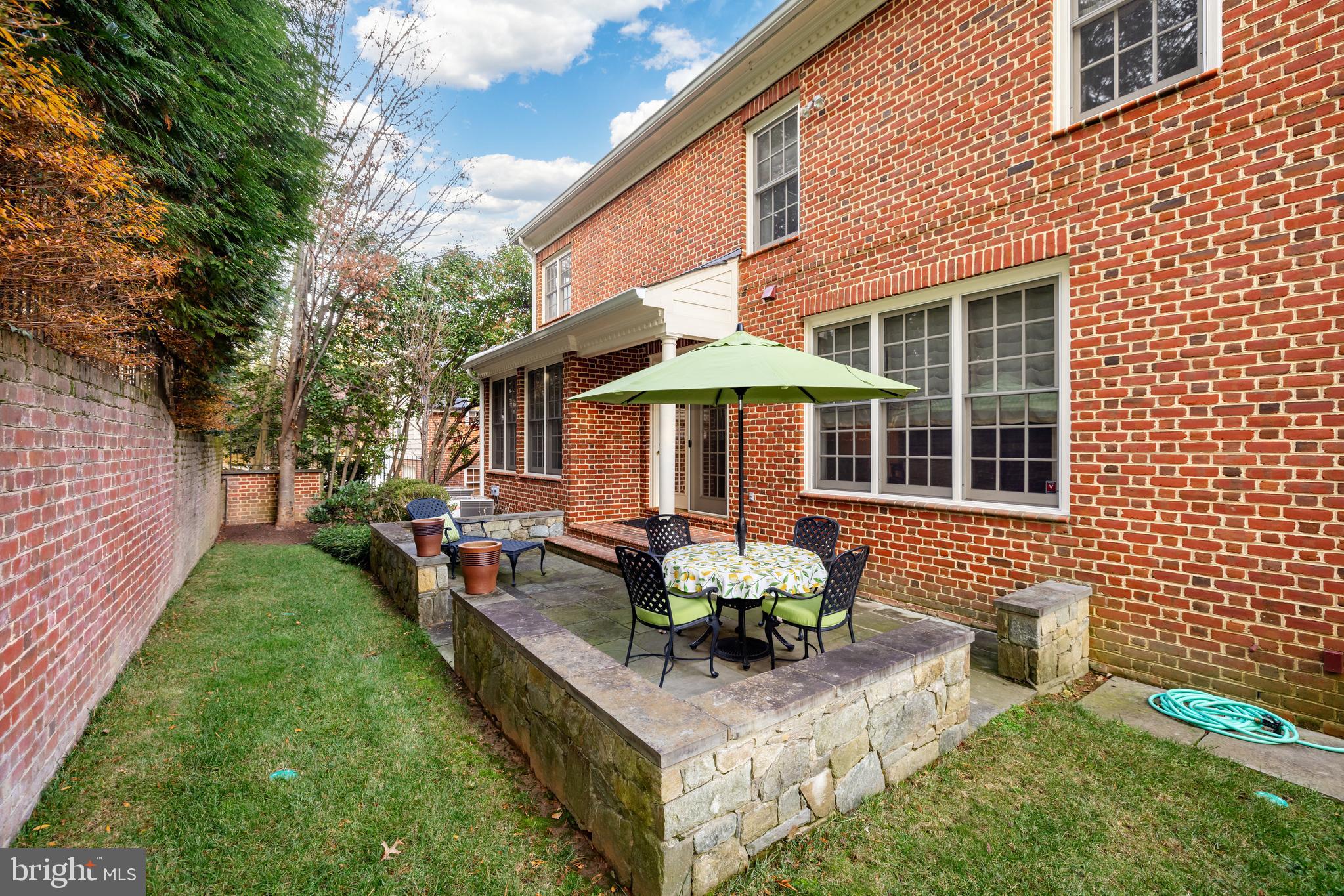 CHEVY CHASE - Residential