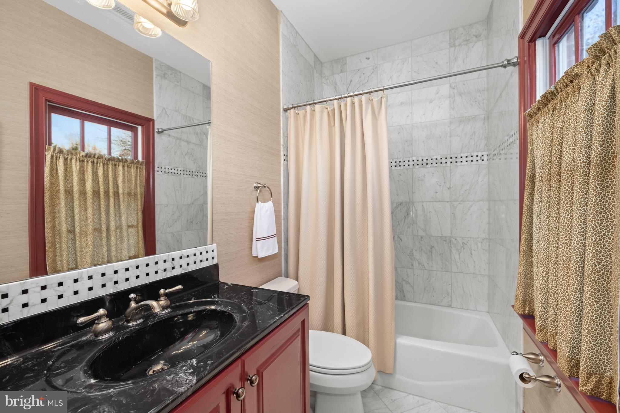 CHEVY CHASE - Residential