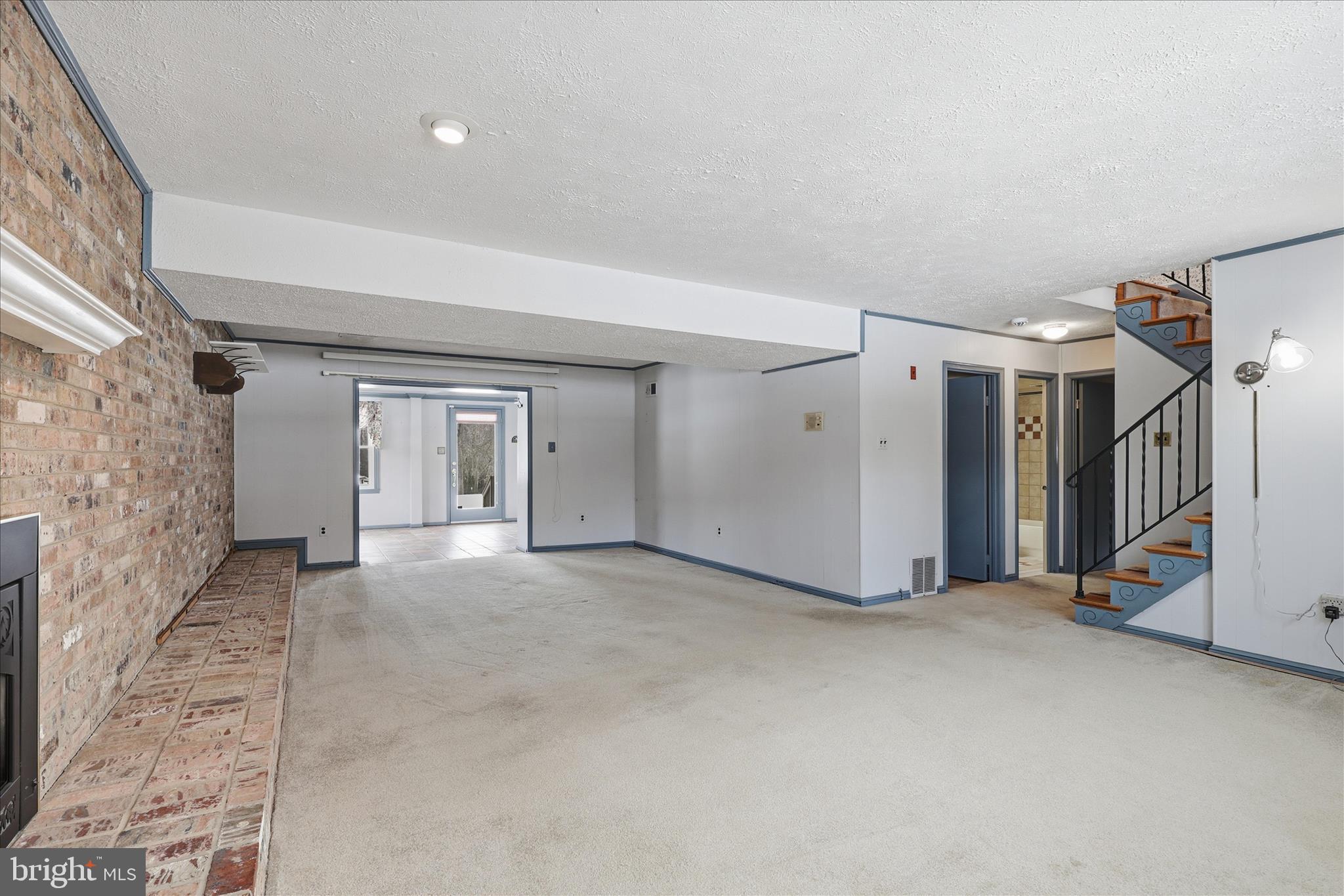 CLIFTON WOODS - Residential