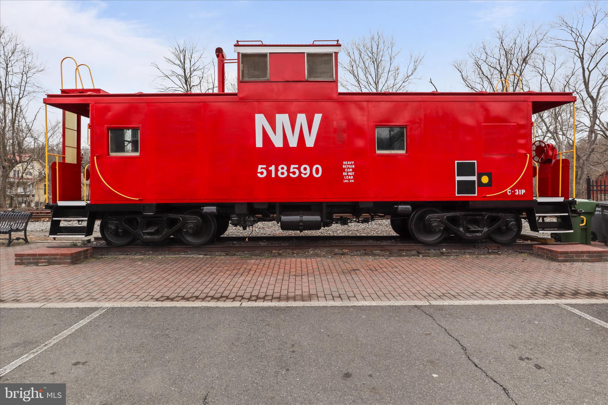 CLIFTON WOODS - Residential