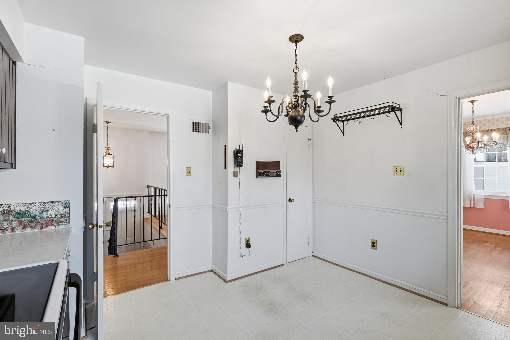 CLIFTON WOODS - Residential