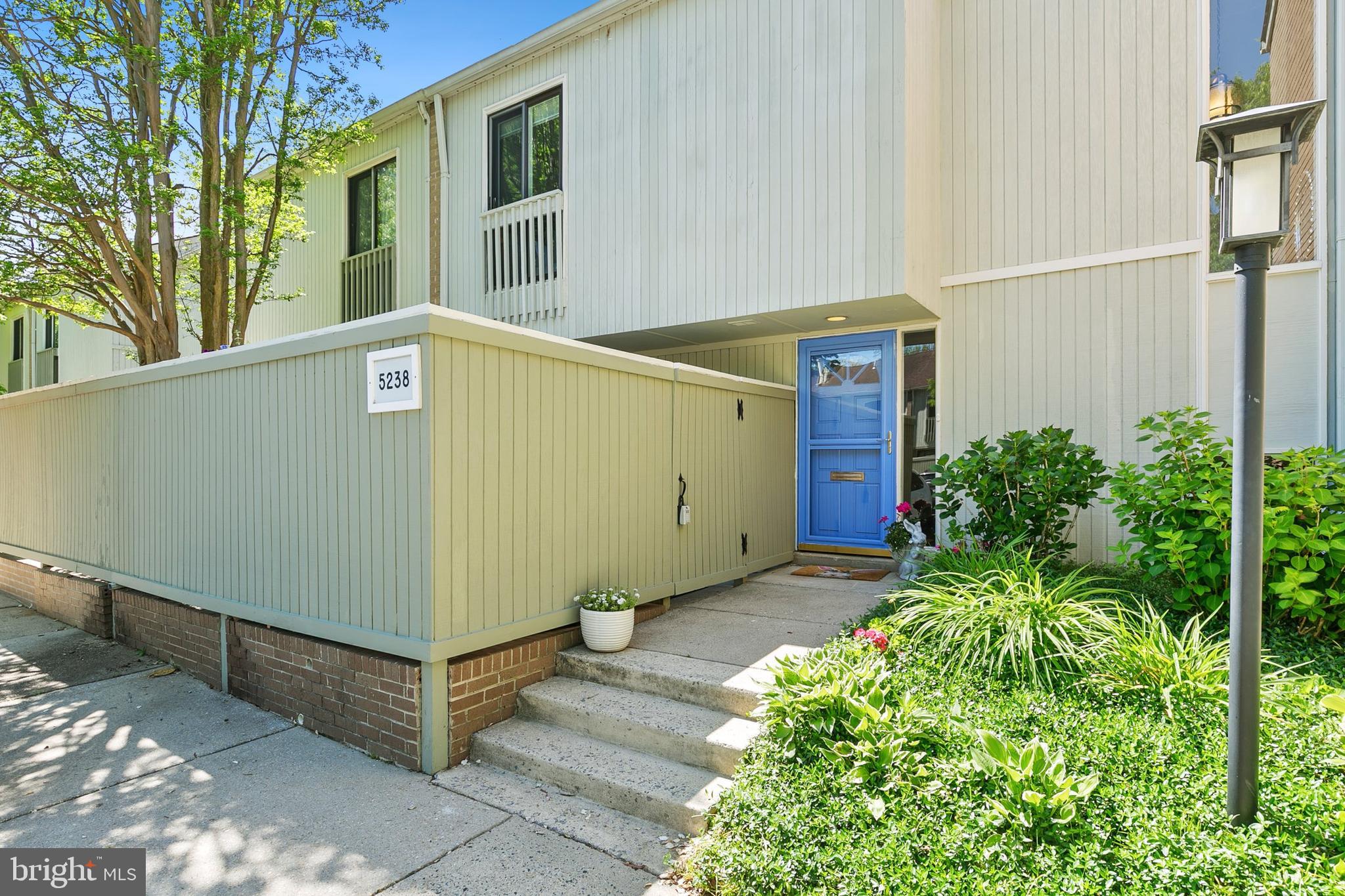 POOKS HILL - Residential