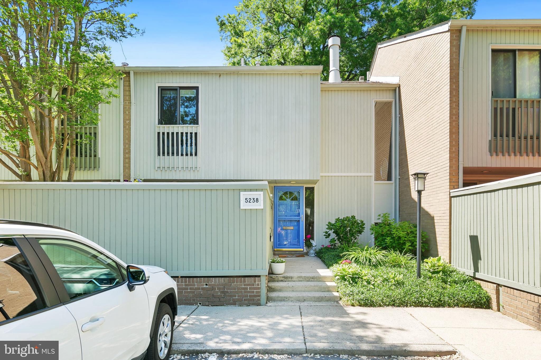 POOKS HILL - Residential