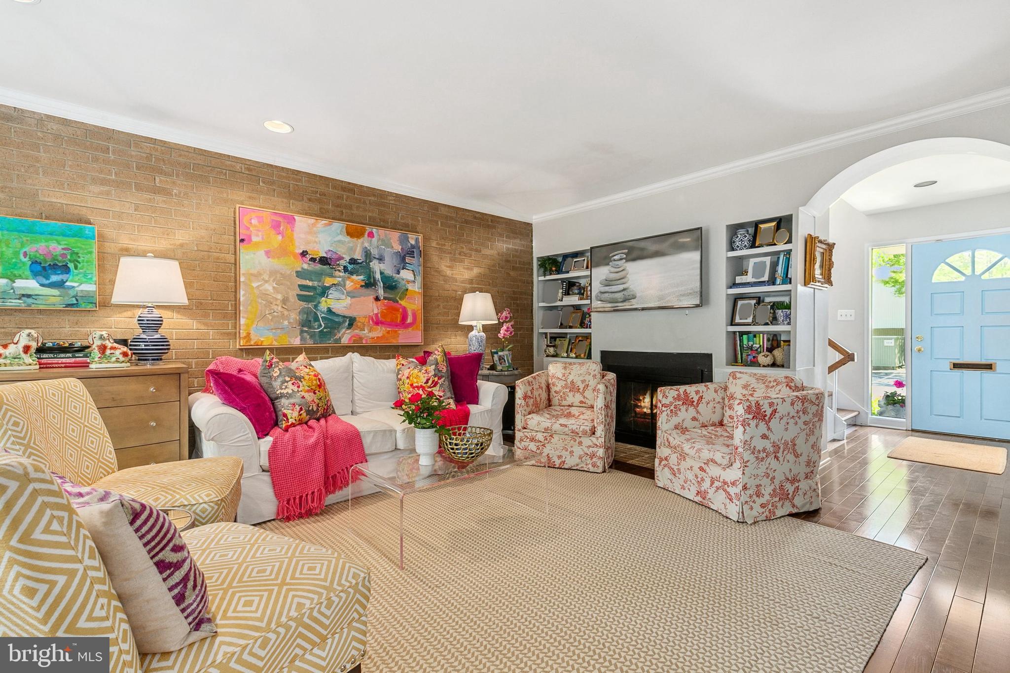 POOKS HILL - Residential