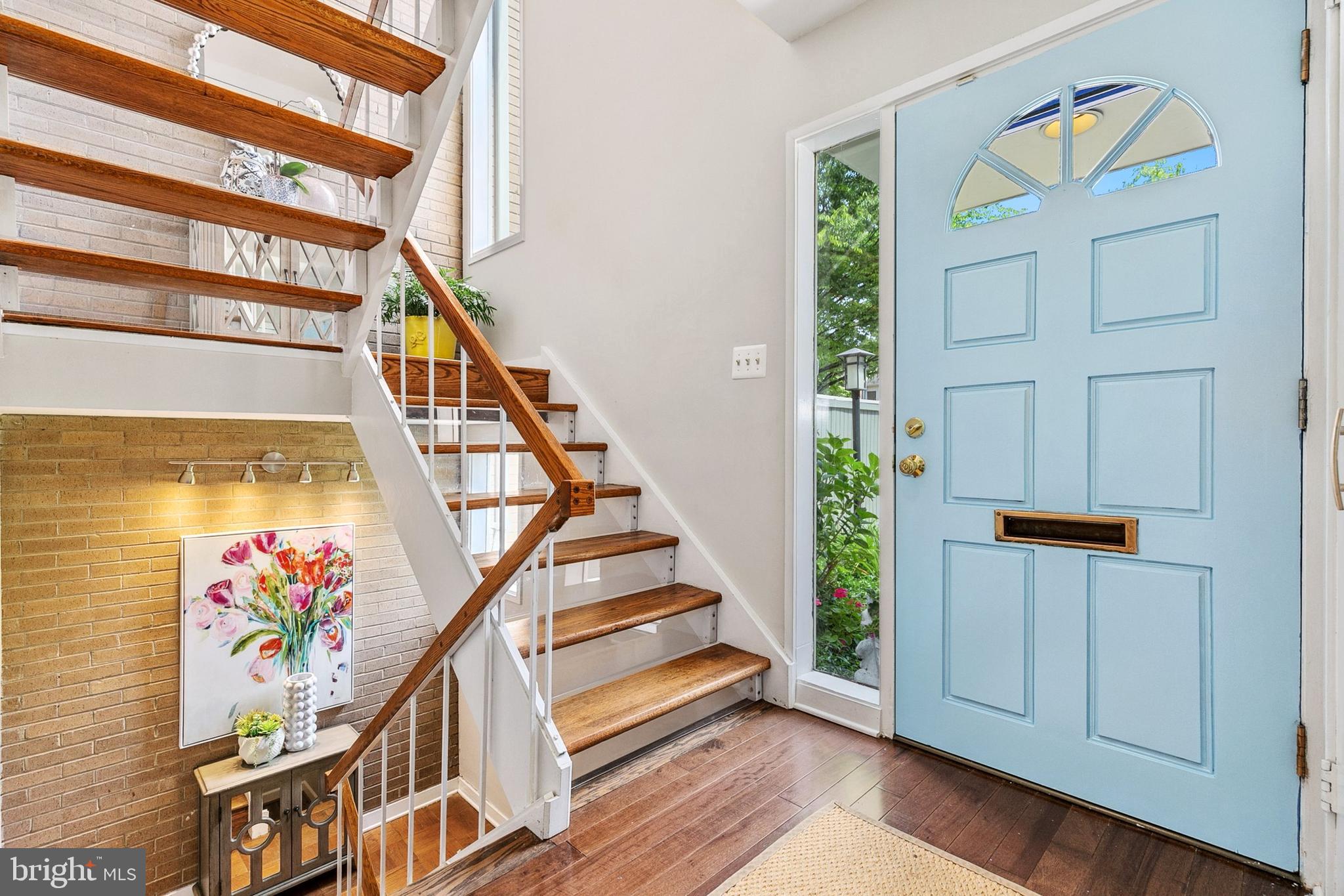 POOKS HILL - Residential