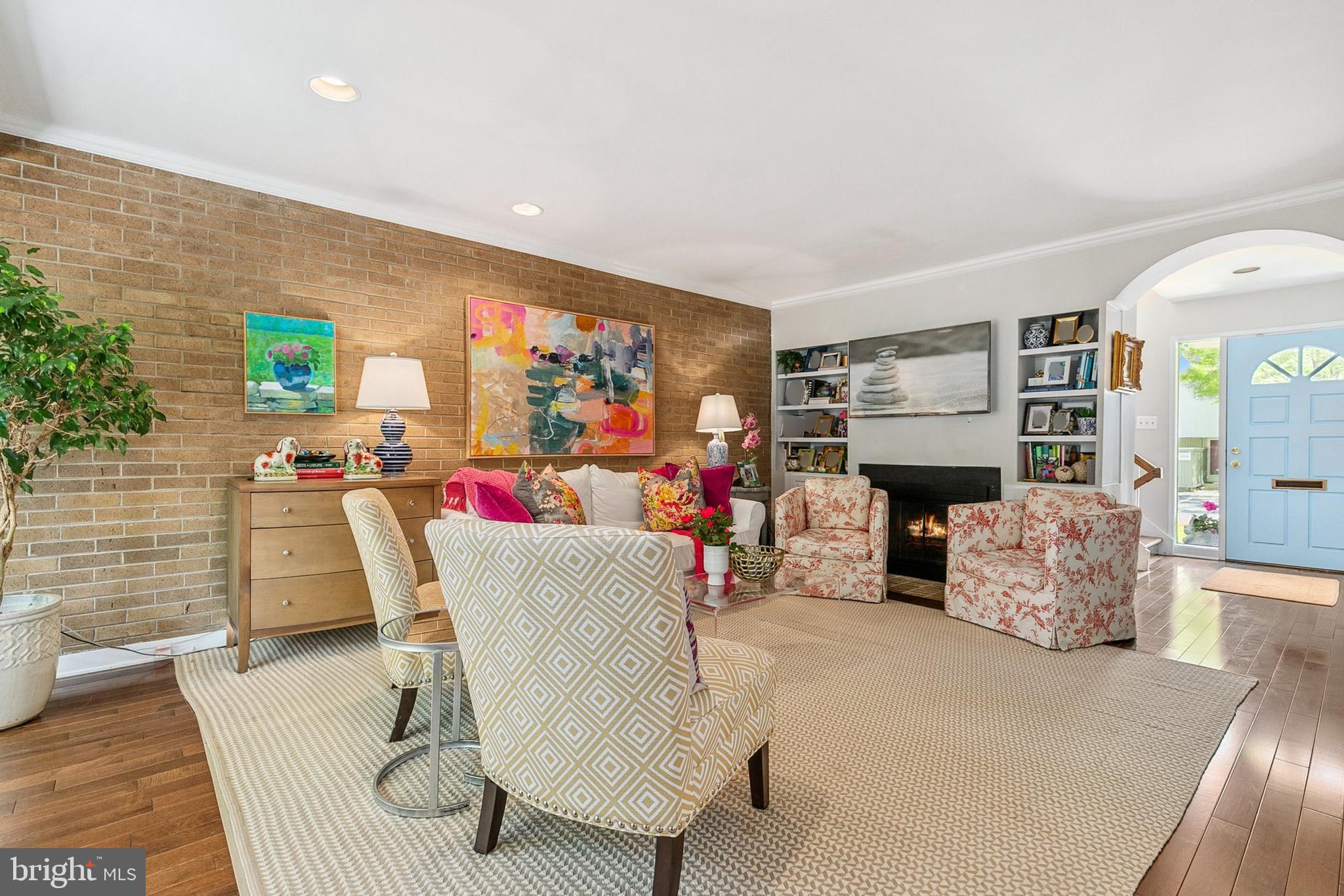 POOKS HILL - Residential