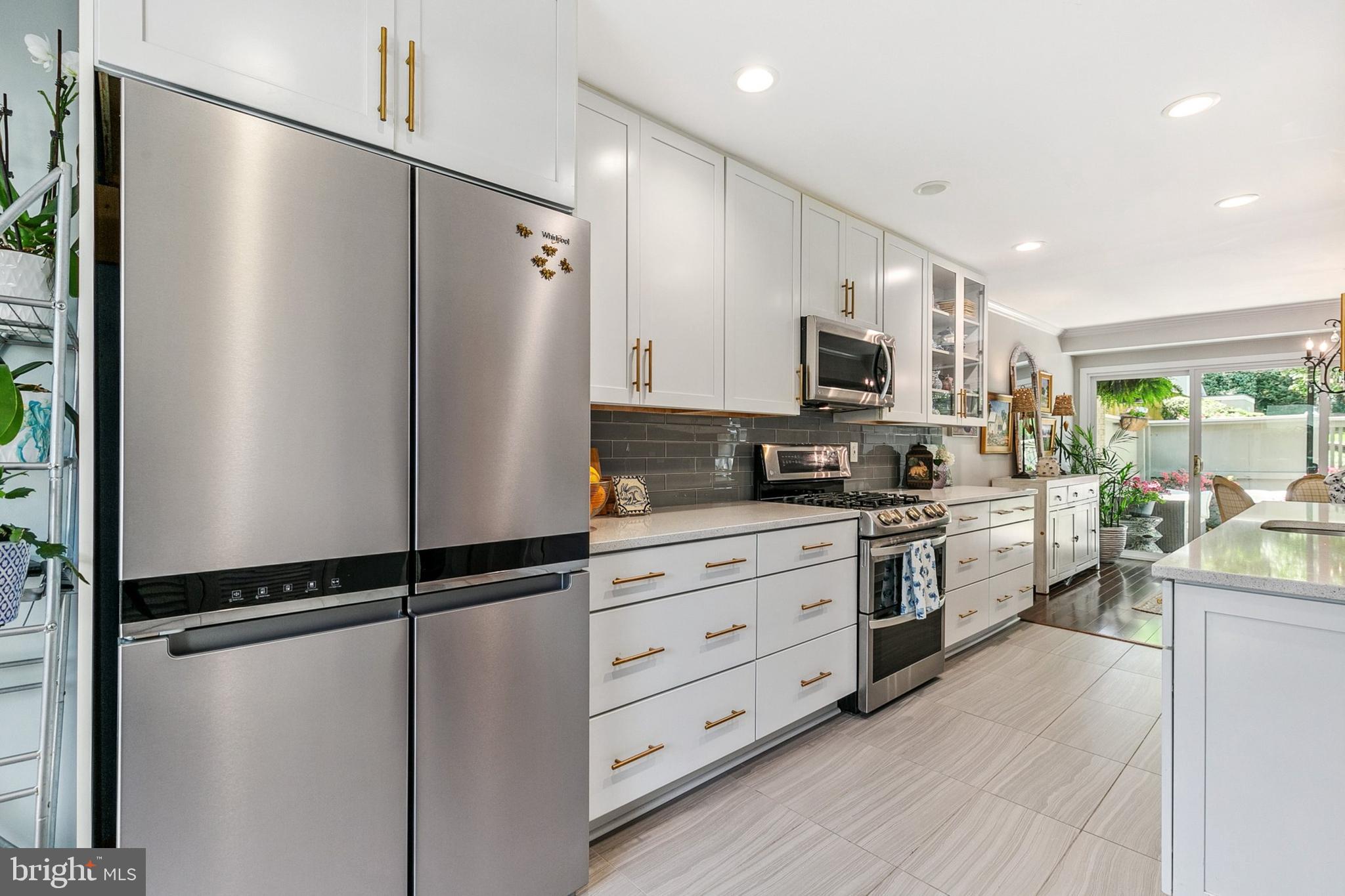 POOKS HILL - Residential