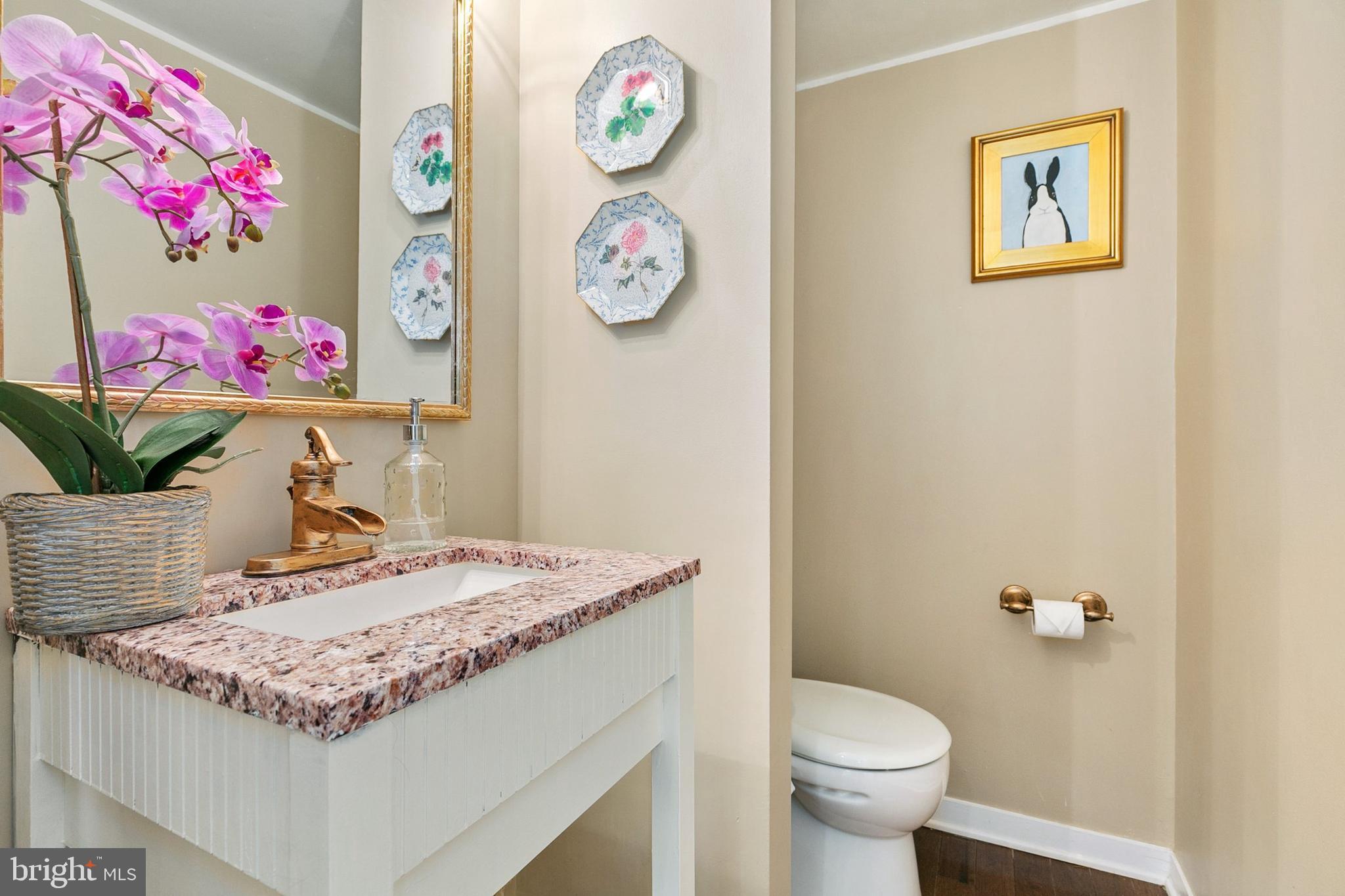 POOKS HILL - Residential